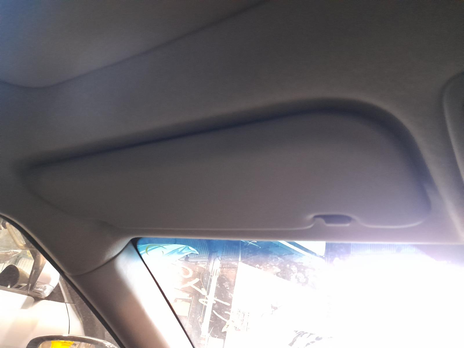 2014 Hyundai Veloster Right Indicator/Fog/Side View Auto part Right Indicator/Fog/Side Hyundai Veloster 2014