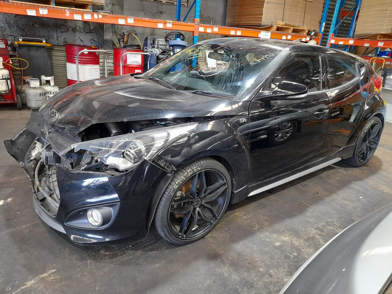 2014 Hyundai Veloster Right Indicator/Fog/Side View Auto part Right Indicator/Fog/Side Hyundai Veloster 2014