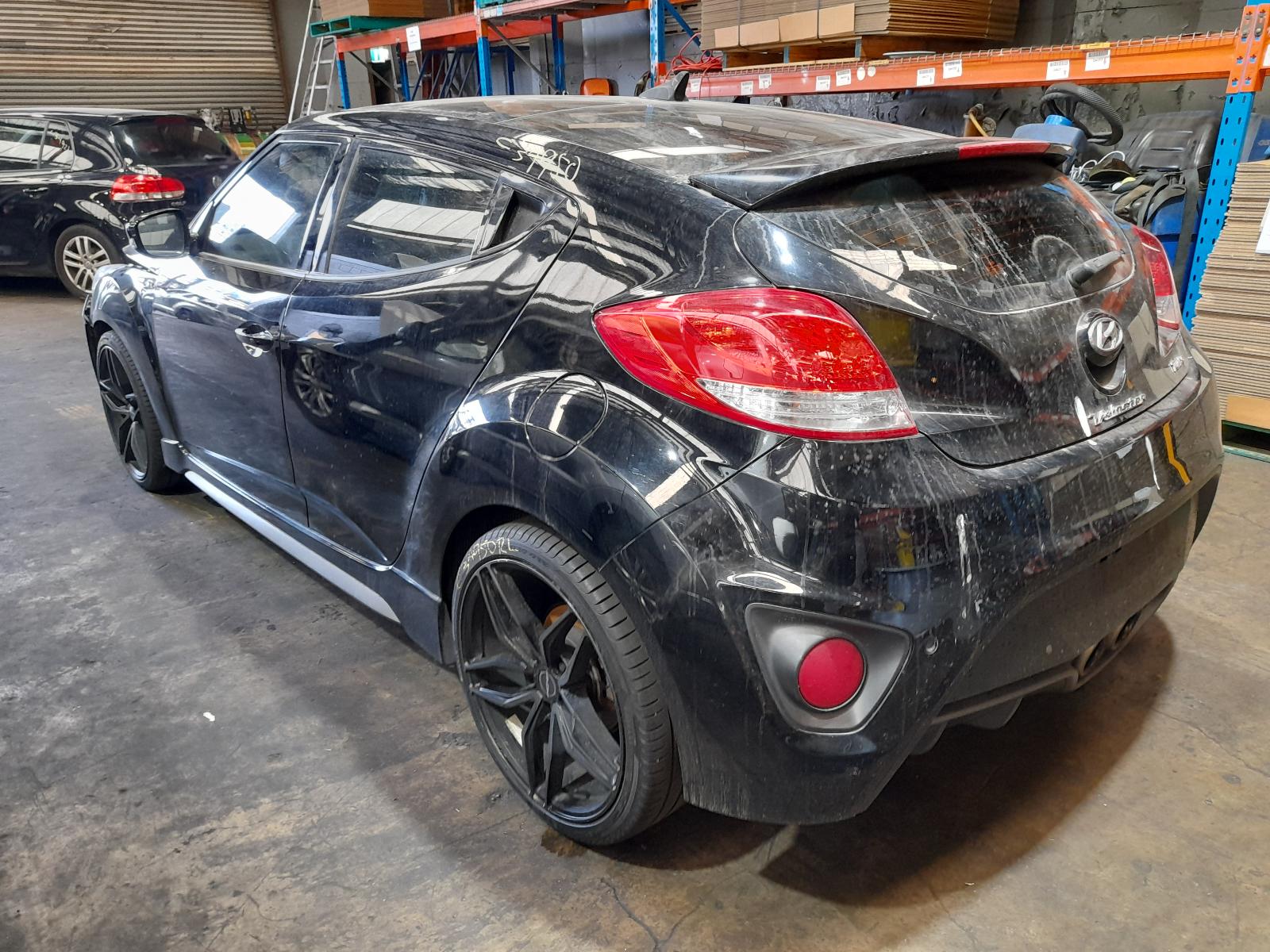 2014 Hyundai Veloster Right Indicator/Fog/Side View Auto part Right Indicator/Fog/Side Hyundai Veloster 2014