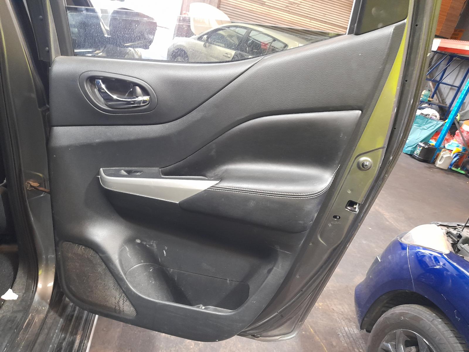 View Auto part Door/Boot/Gate Lock Nissan Navara 2018