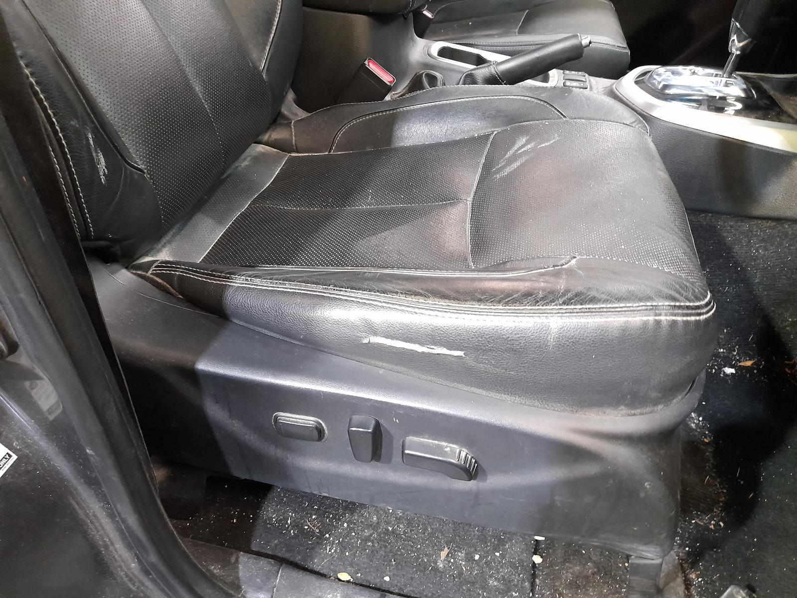 View Auto part Door/Boot/Gate Lock Nissan Navara 2018