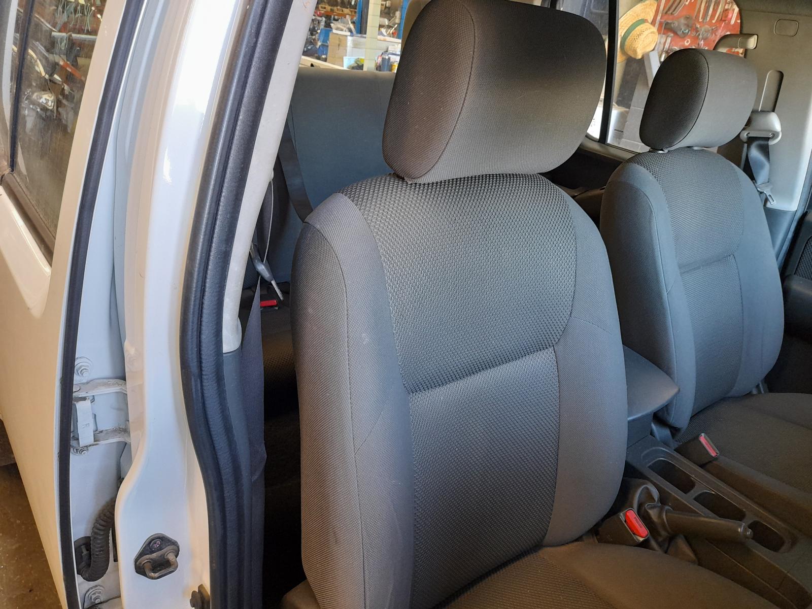 View Auto part Trans/Gearbox Nissan Navara 2010