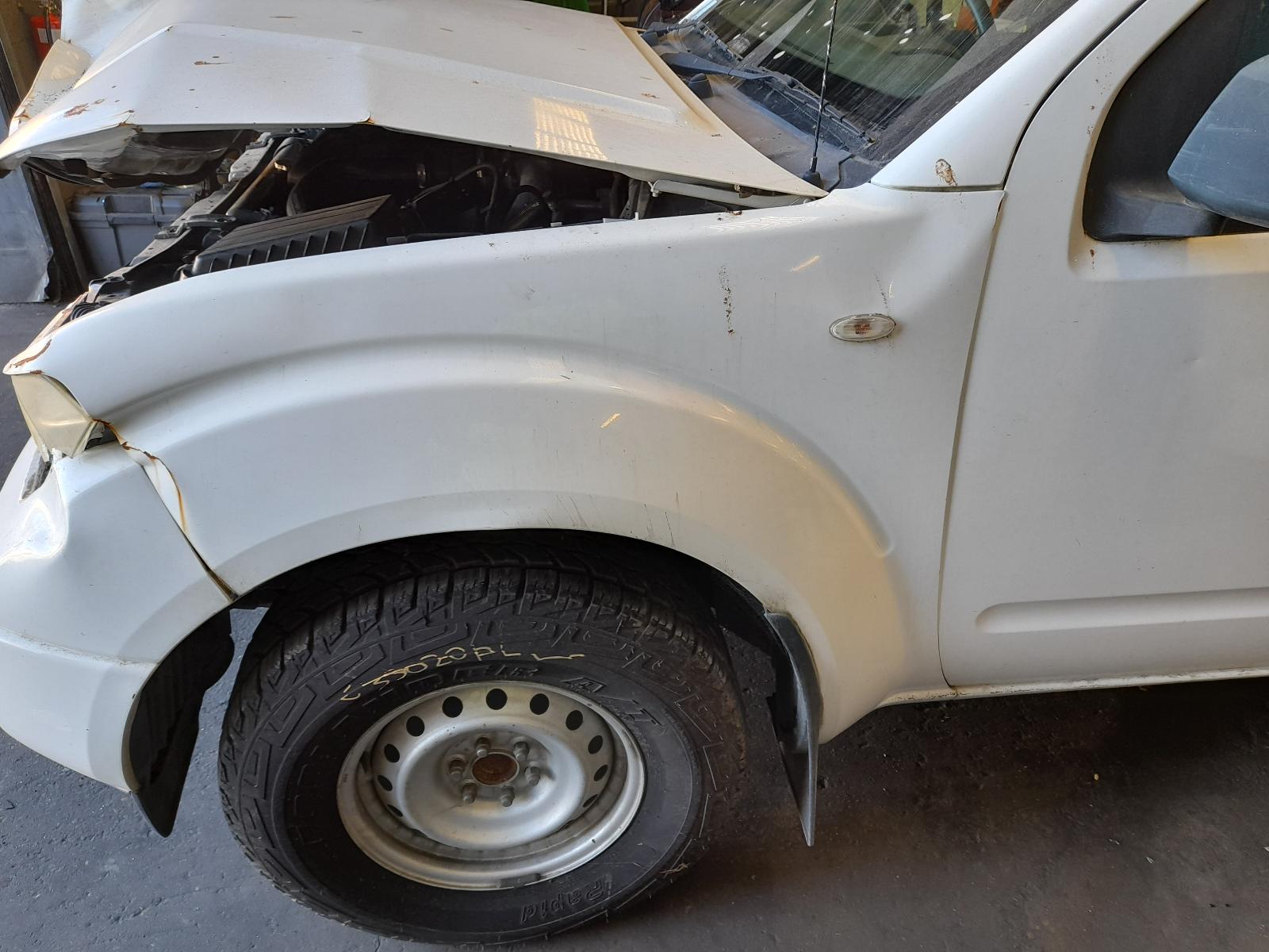 View Auto part Trans/Gearbox Nissan Navara 2010