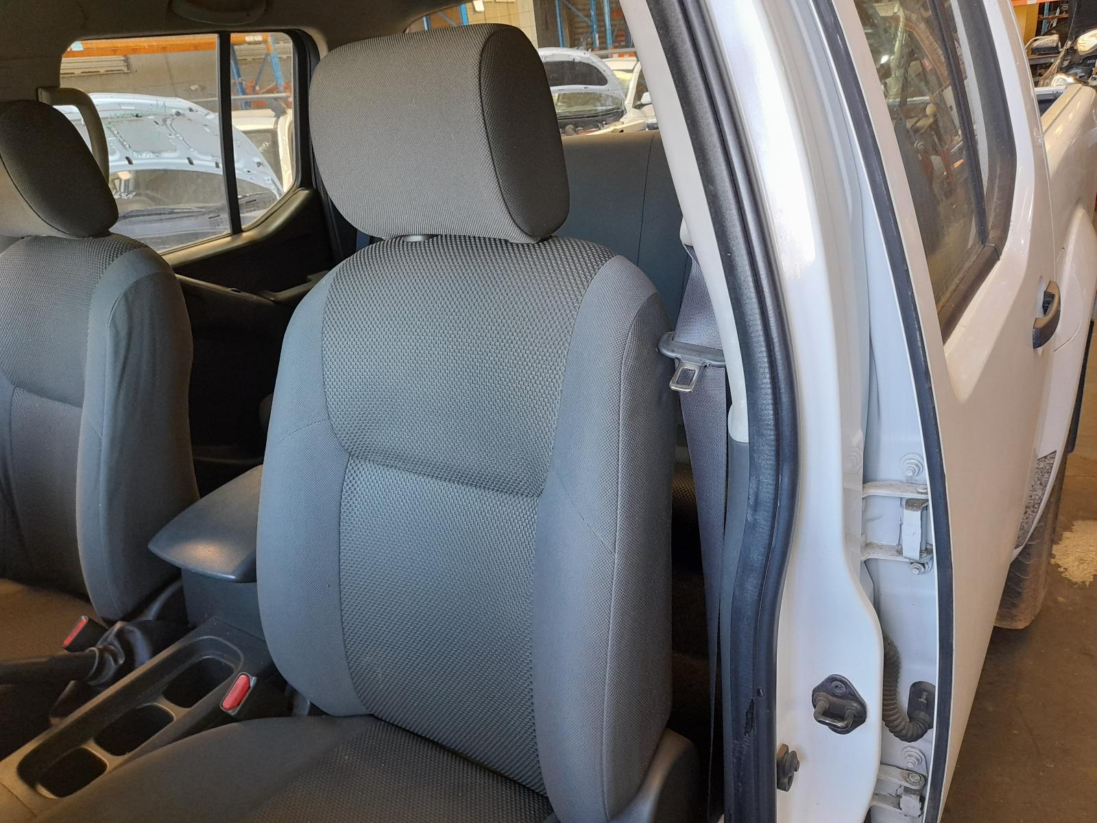 View Auto part Trans/Gearbox Nissan Navara 2010