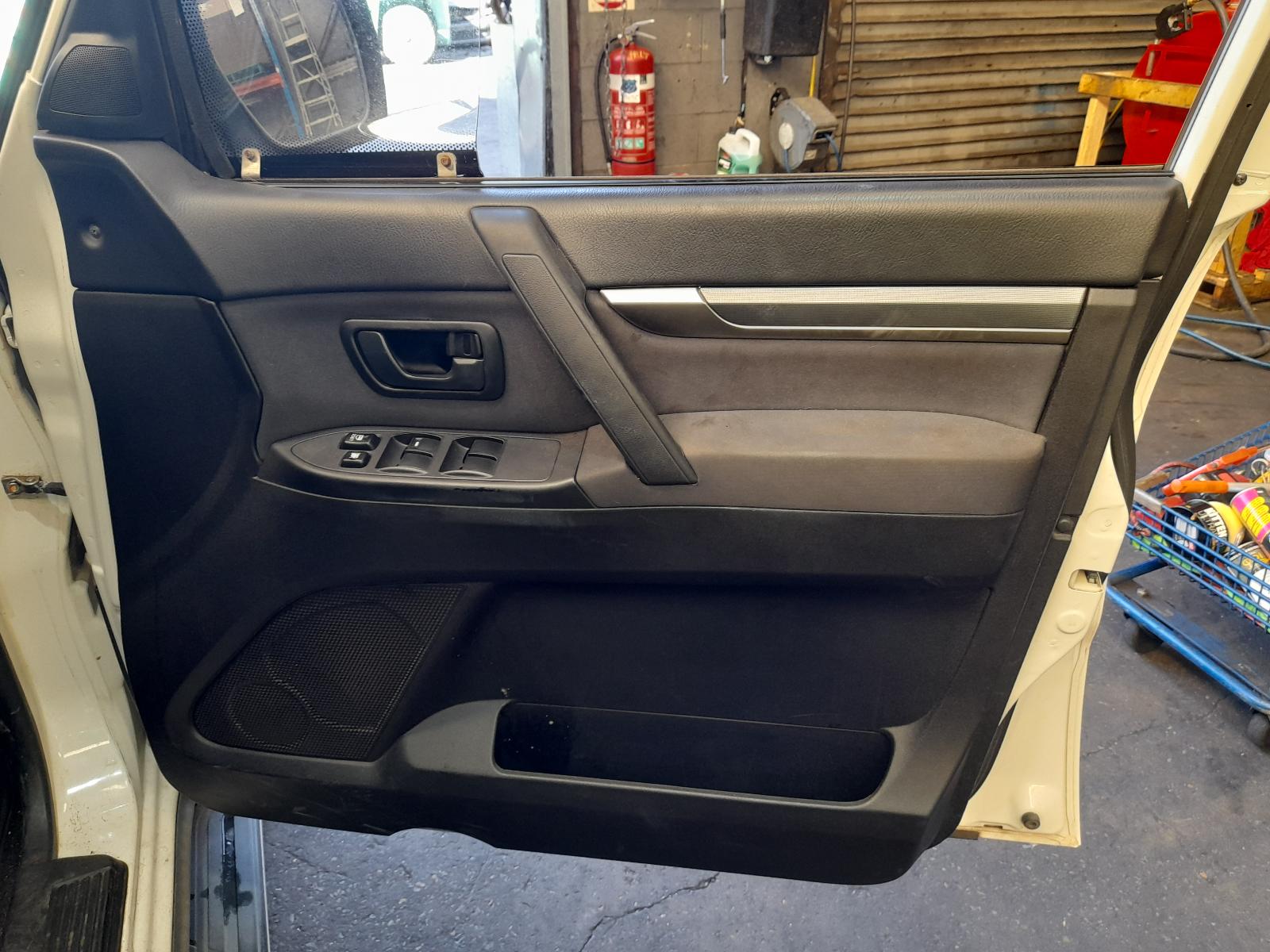 View Auto part Particulate Filter/Dpf Mitsubishi Pajero 2009