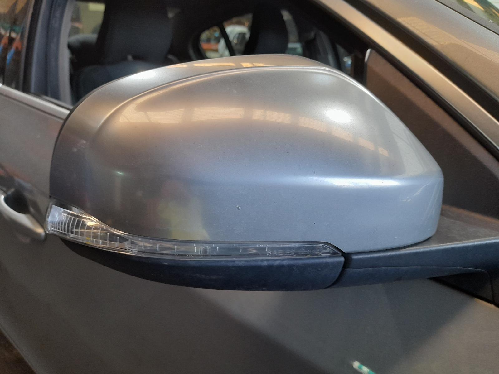 View Auto part Airbag Module/Sensor Volvo S60/v60 2011