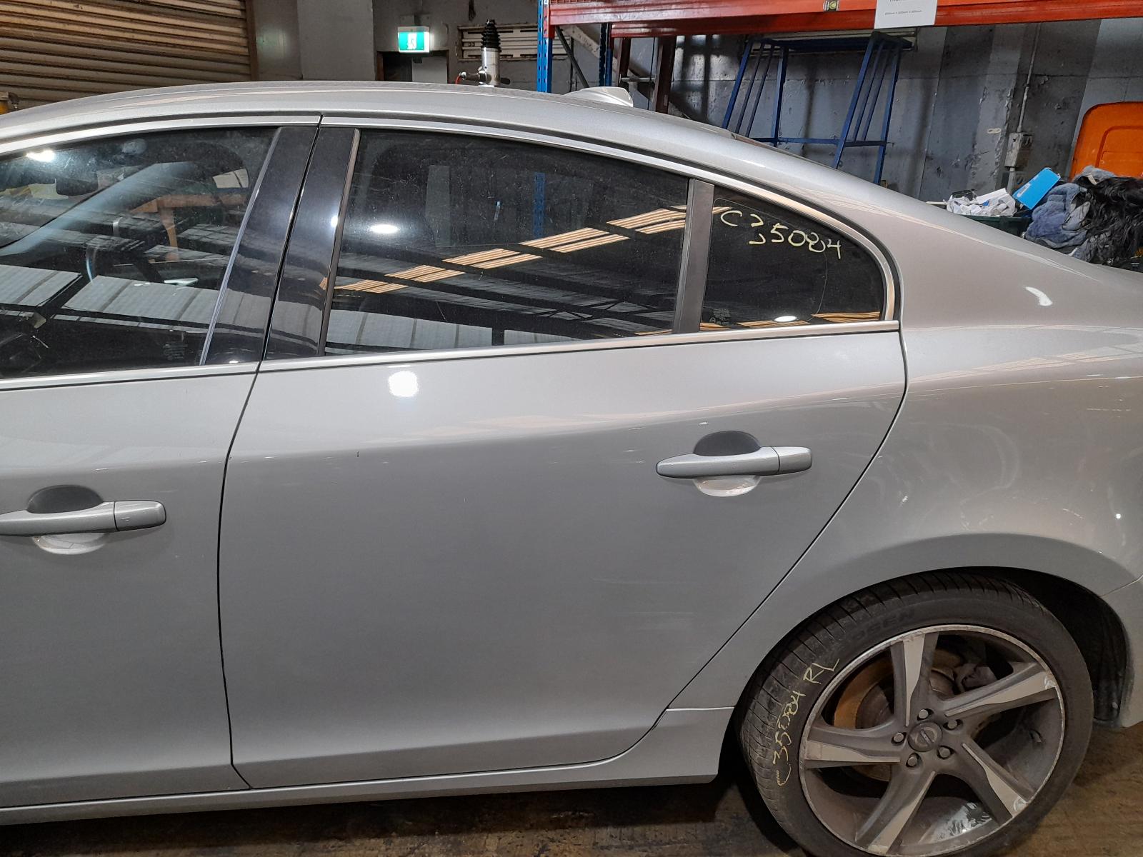 View Auto part Airbag Module/Sensor Volvo S60/v60 2011
