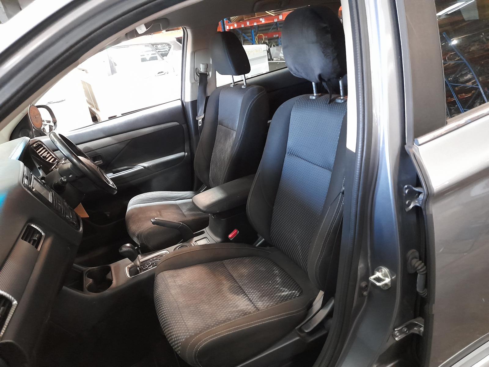 View Auto part Heater/Ac Controls Mitsubishi Outlander 2016