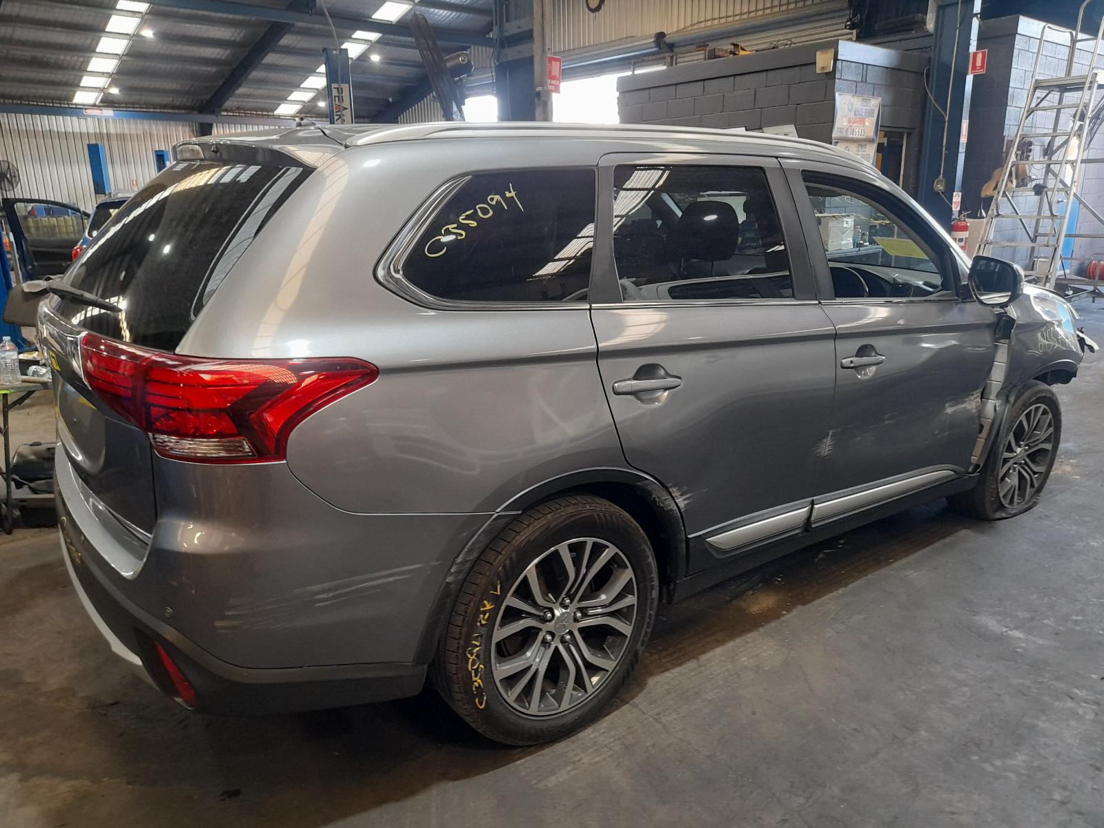 View Auto part Heater/Ac Controls Mitsubishi Outlander 2016