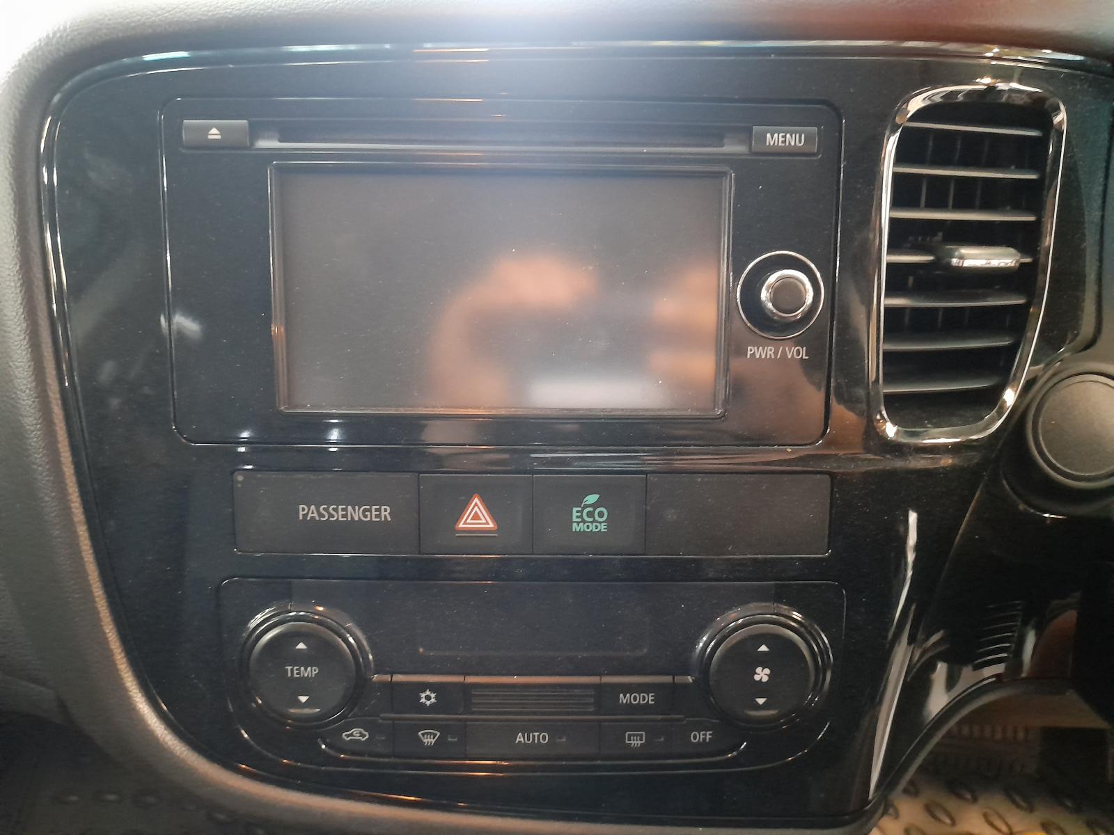 View Auto part Heater/Ac Controls Mitsubishi Outlander 2016