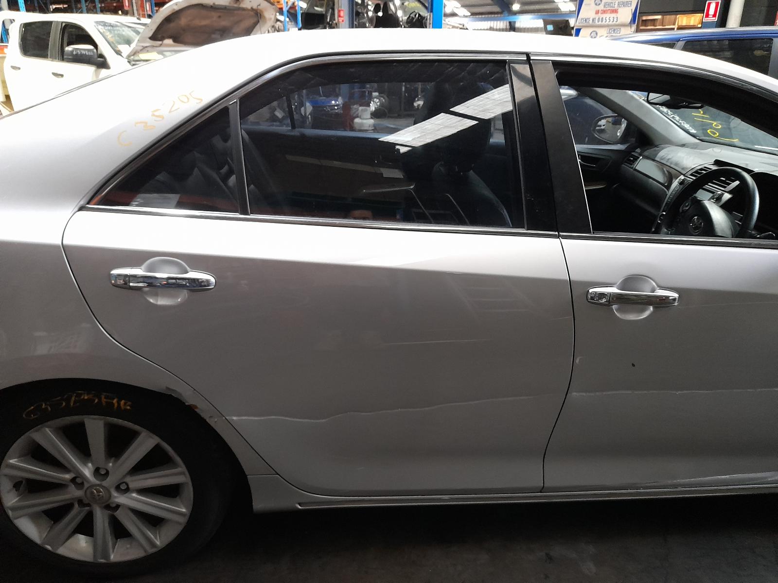 View Auto part Left Indicator/Fog/Side Toyota Aurion 2014