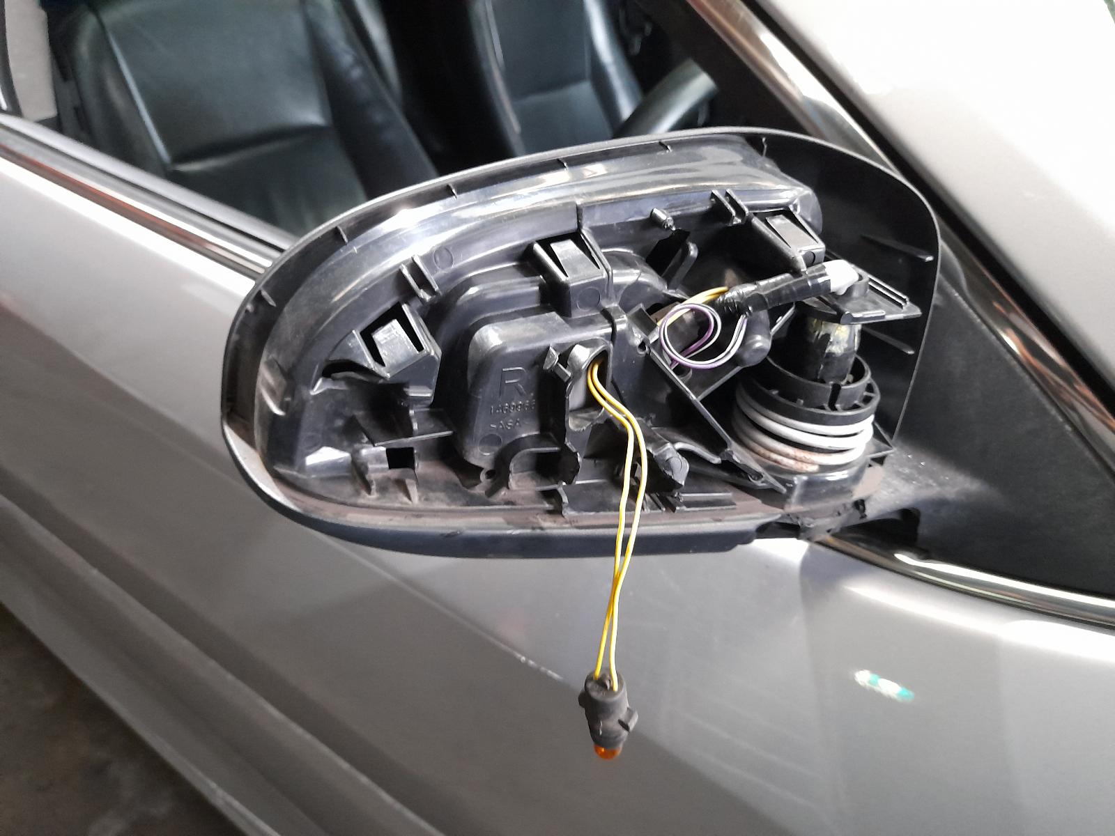View Auto part Left Indicator/Fog/Side Toyota Aurion 2014
