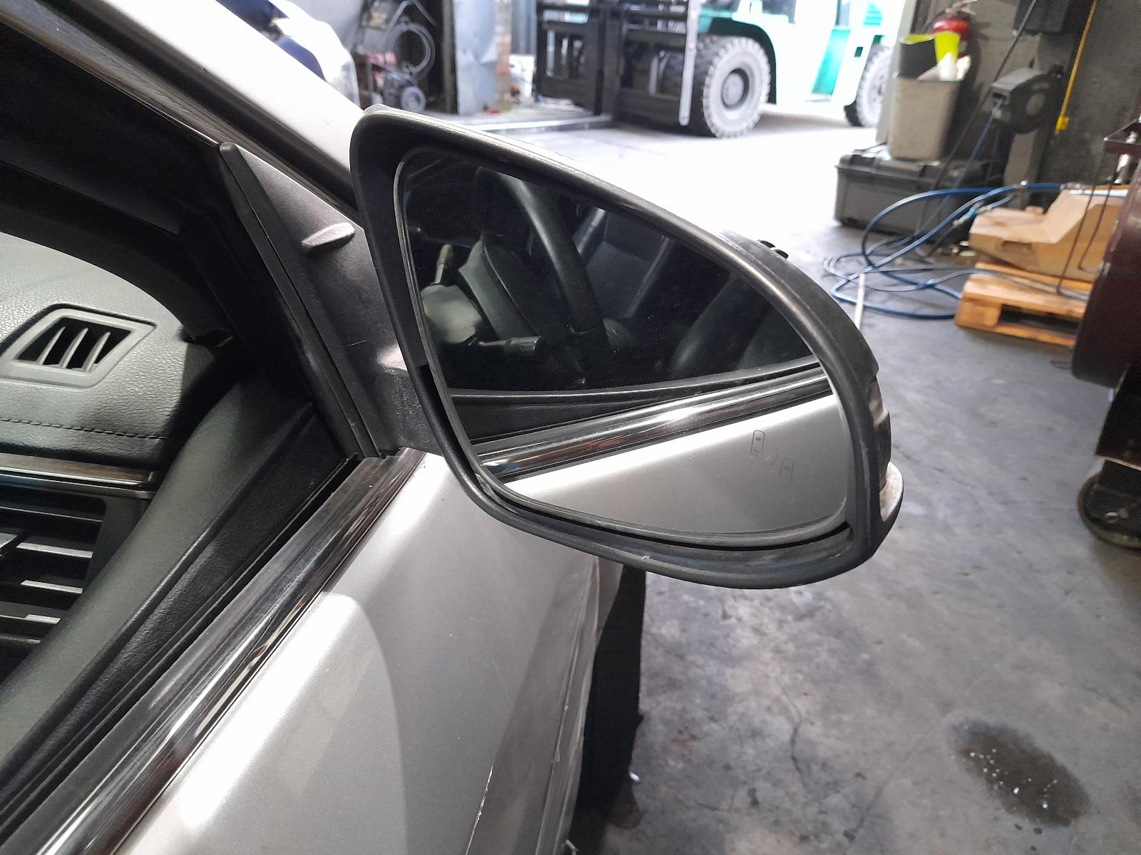 View Auto part Left Indicator/Fog/Side Toyota Aurion 2014