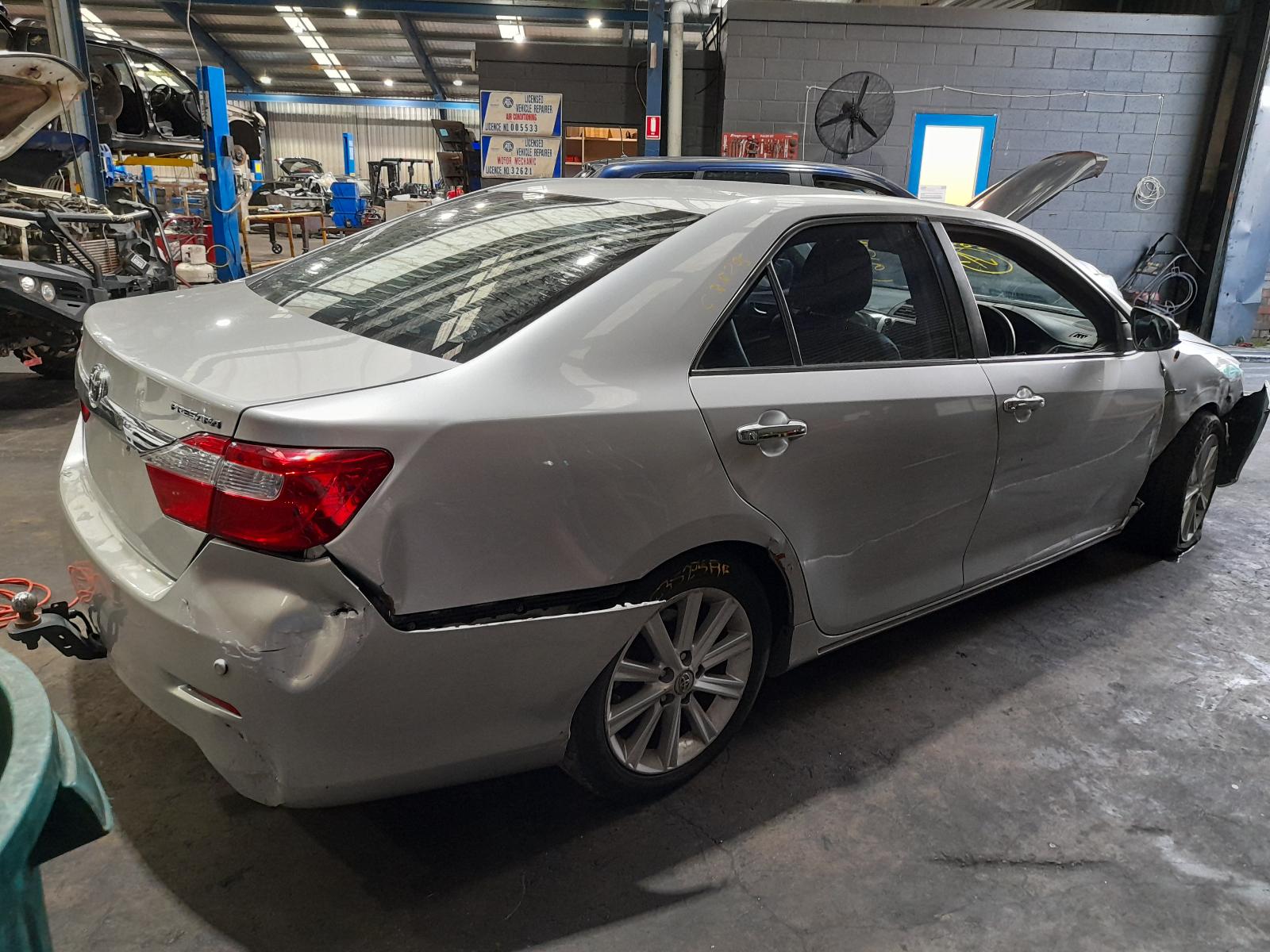 View Auto part Left Indicator/Fog/Side Toyota Aurion 2014