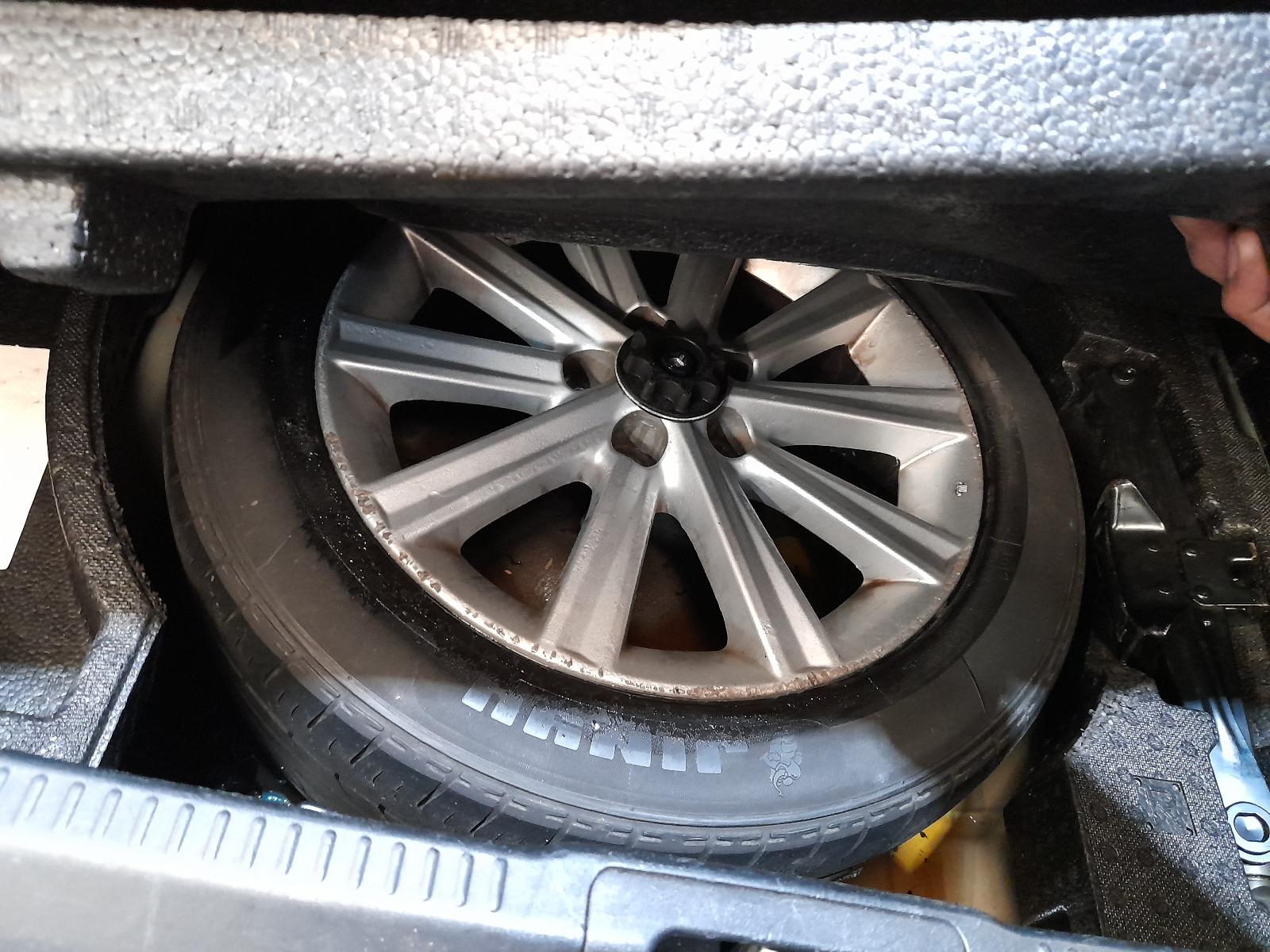 View Auto part Left Indicator/Fog/Side Toyota Aurion 2014