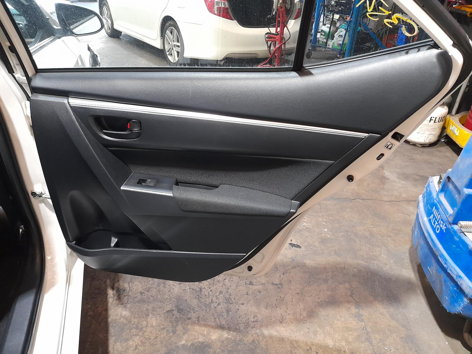 View Auto part Airbag Module/Sensor Toyota Corolla 2016