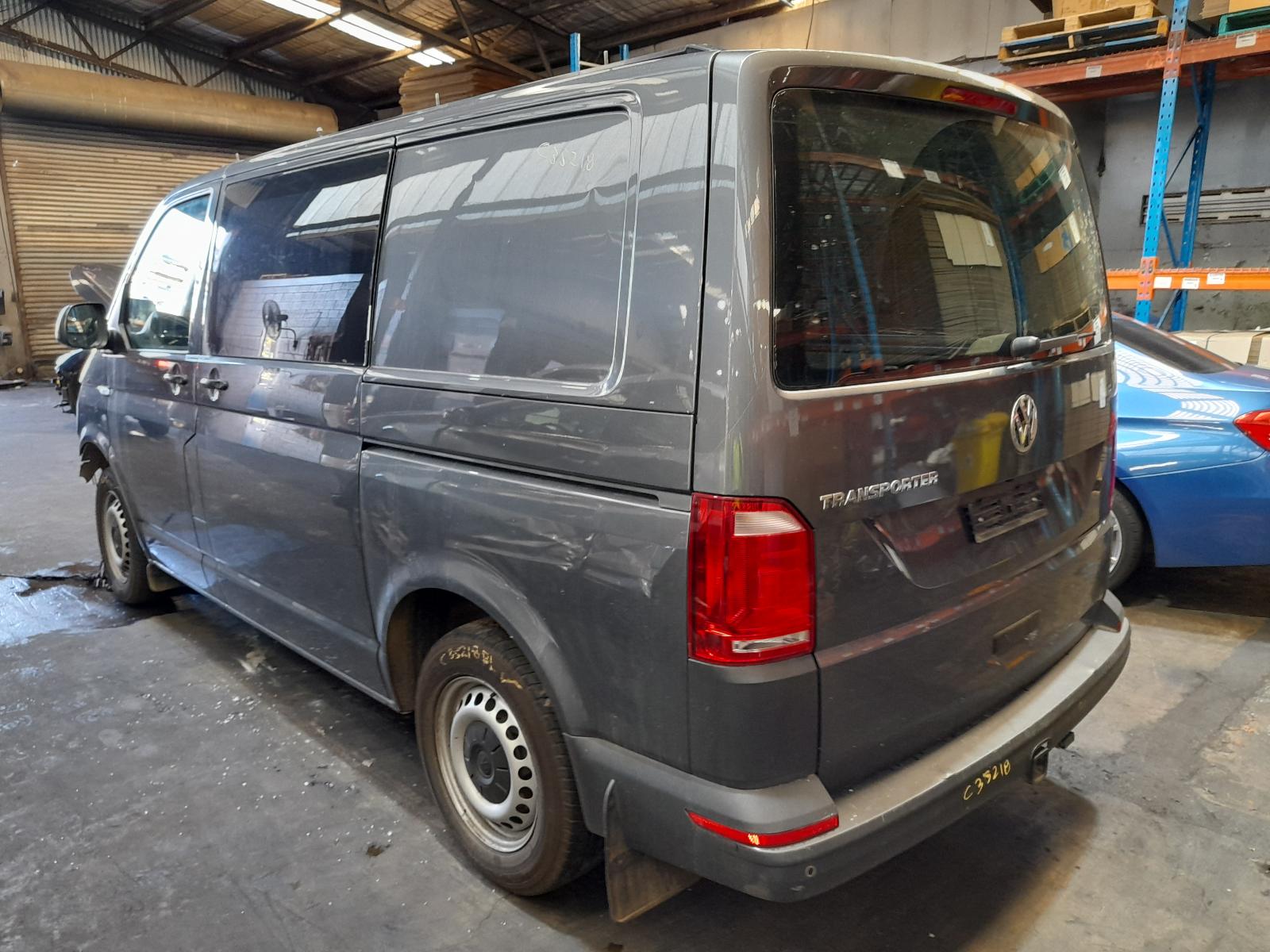 View Auto part Door/Boot/Gate Lock Volkswagen Transporter 2019
