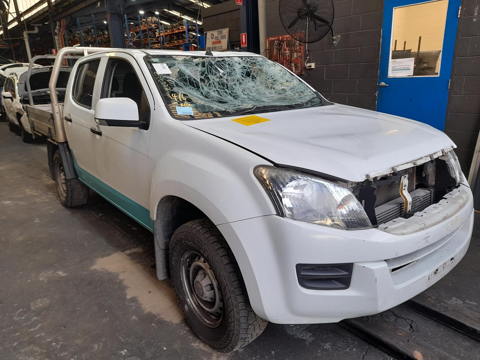View Auto part Engine Isuzu Dmax 2014