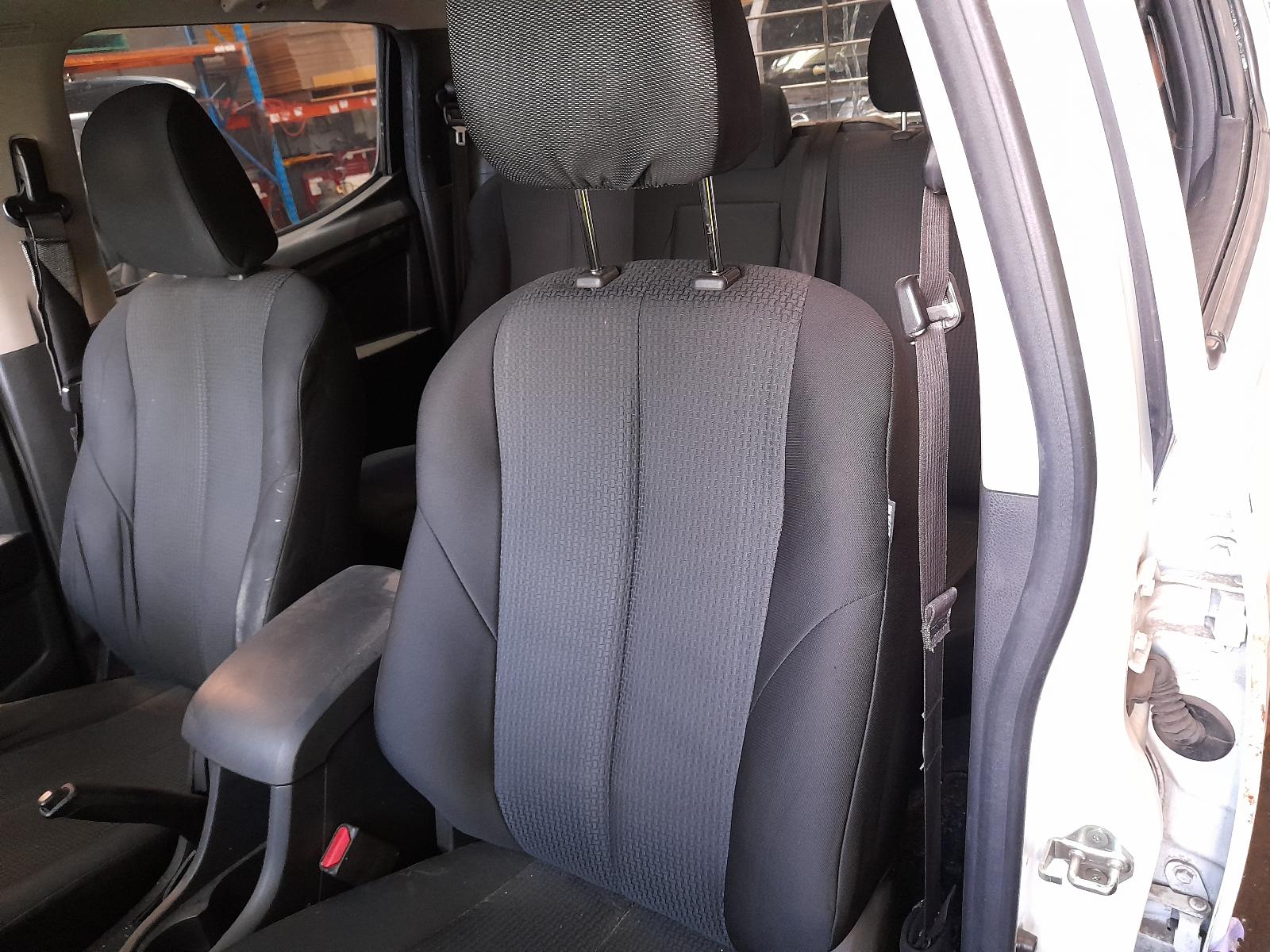 View Auto part Engine Isuzu Dmax 2014