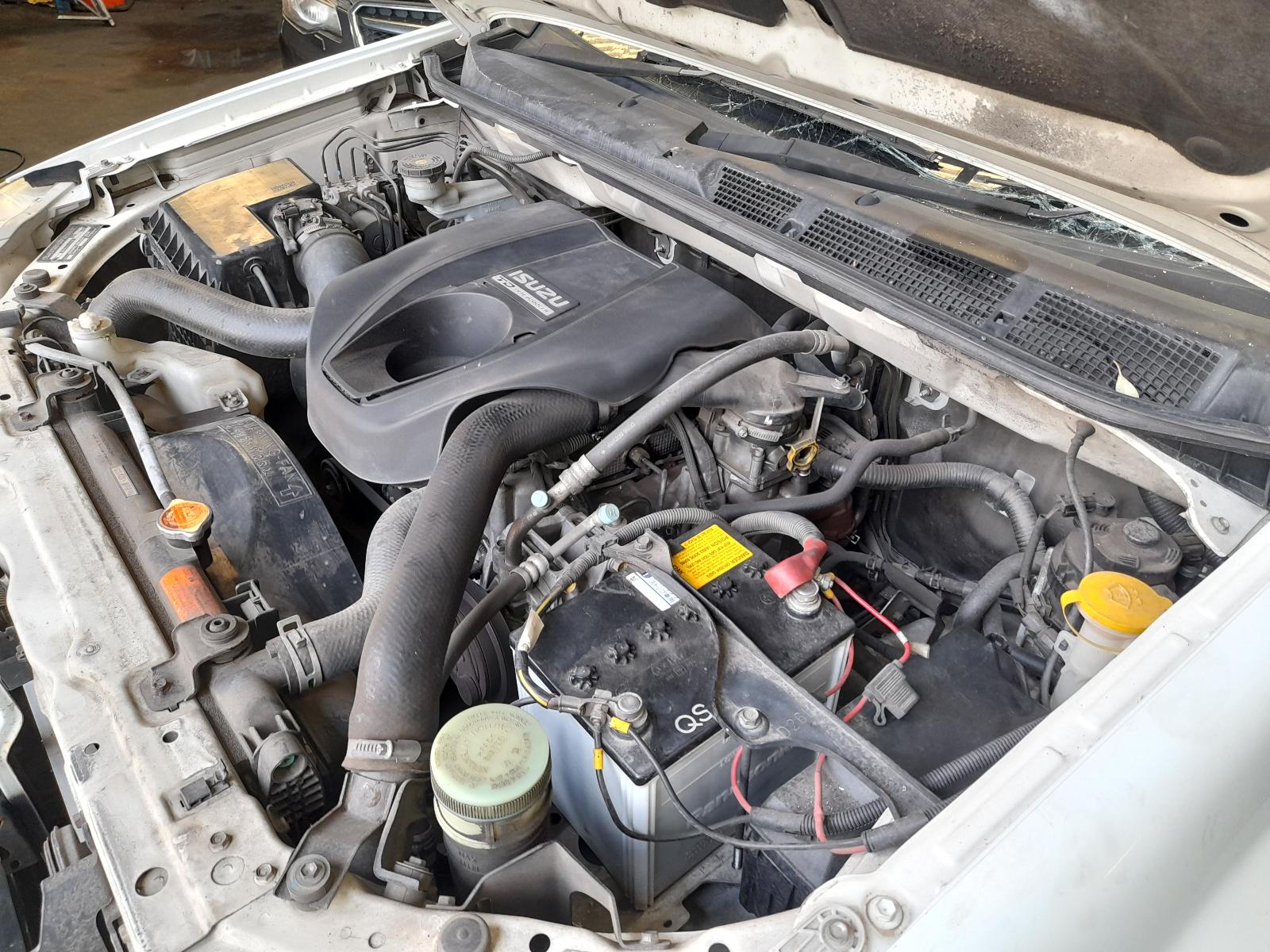 View Auto part Engine Isuzu Dmax 2014