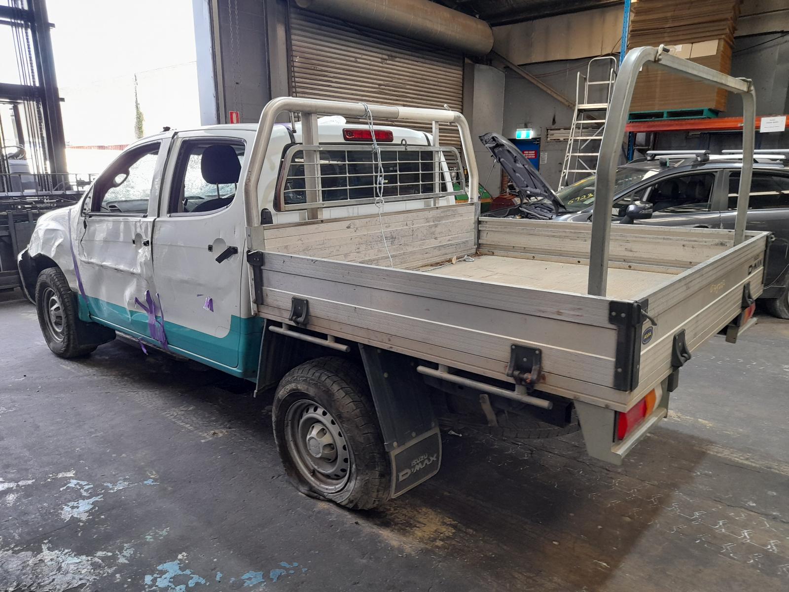 View Auto part Engine Isuzu Dmax 2014