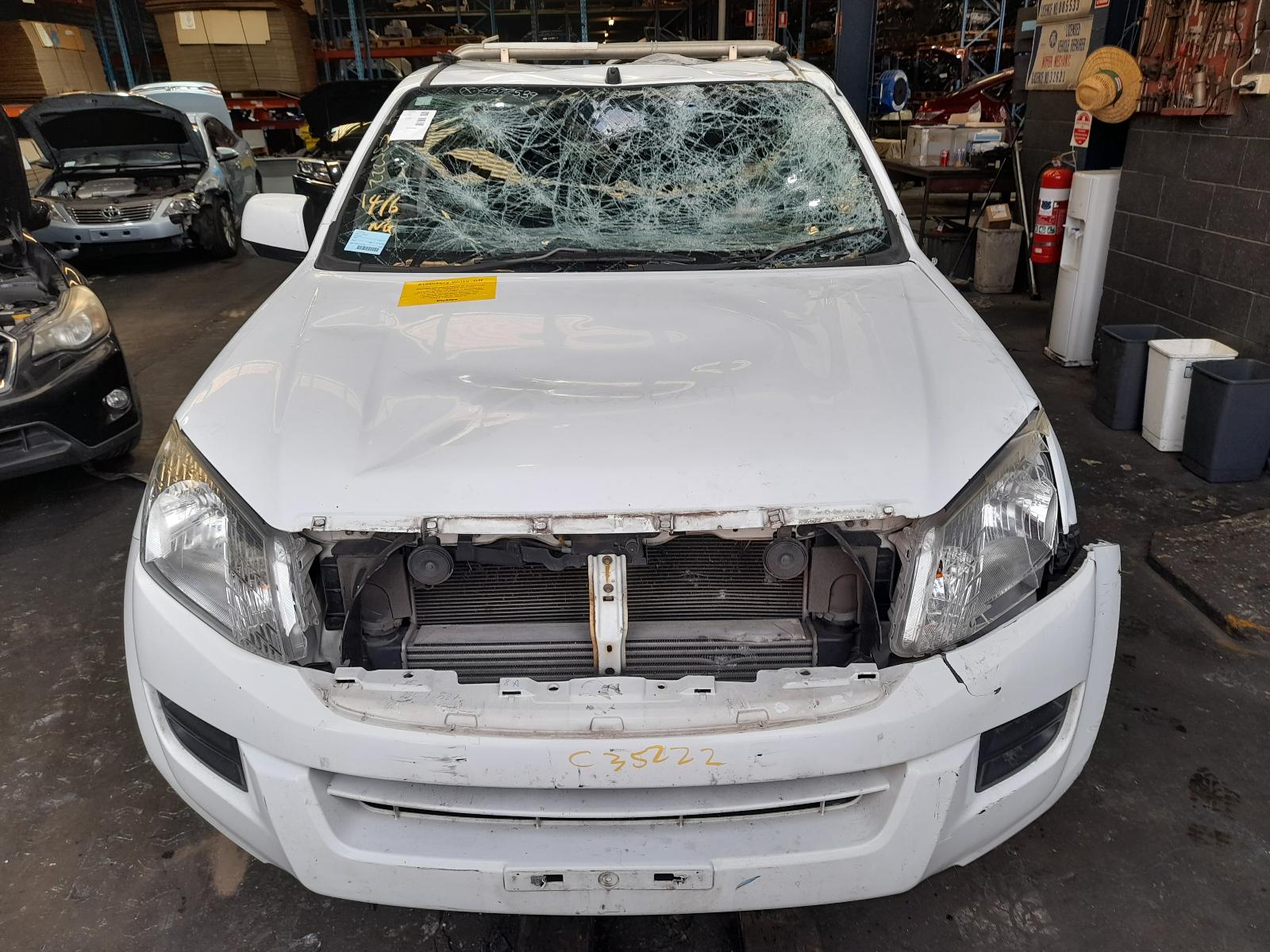View Auto part Engine Isuzu Dmax 2014