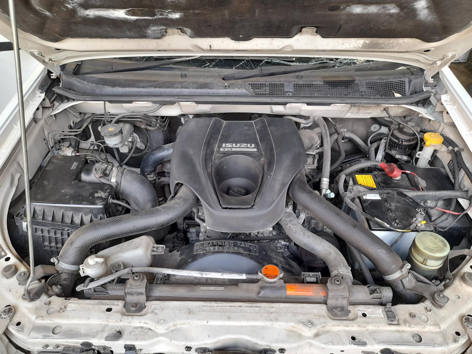 View Auto part Engine Isuzu Dmax 2014
