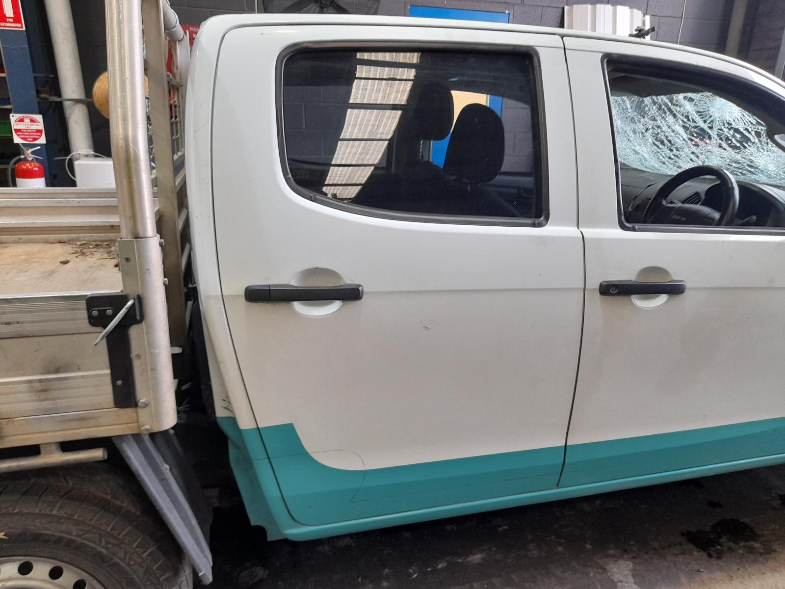 View Auto part Engine Isuzu Dmax 2014