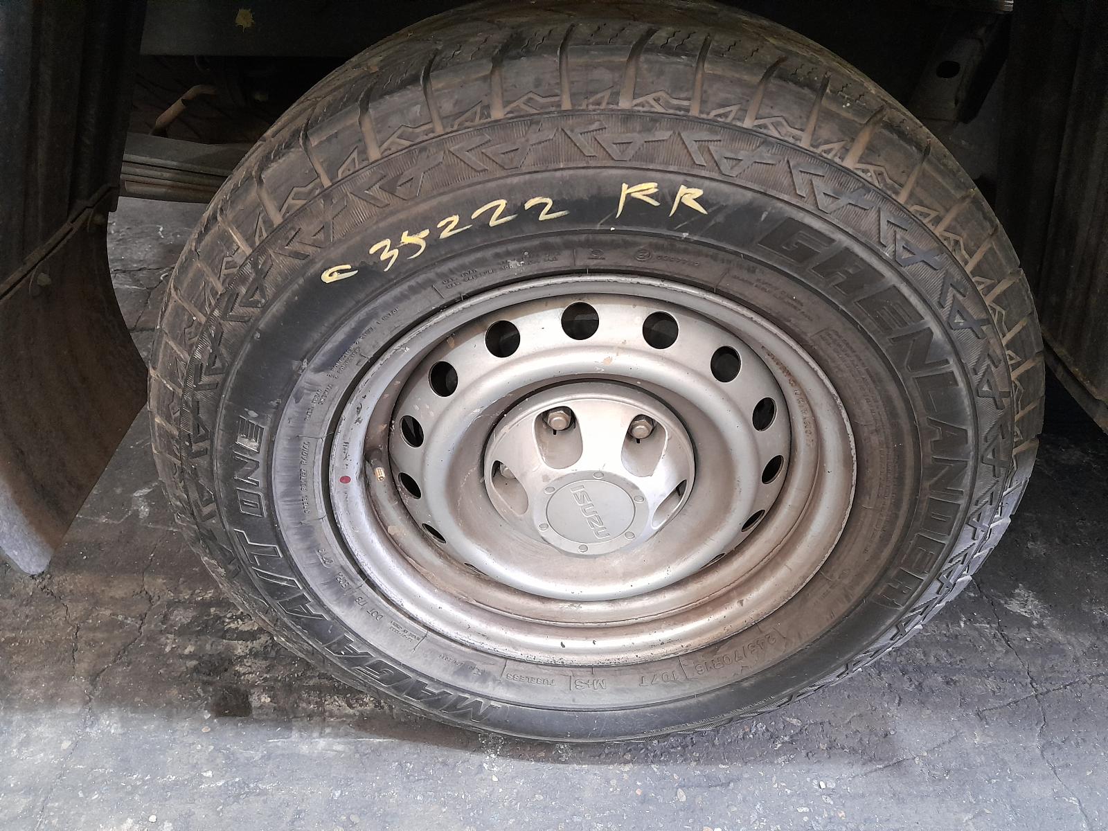 View Auto part Engine Isuzu Dmax 2014