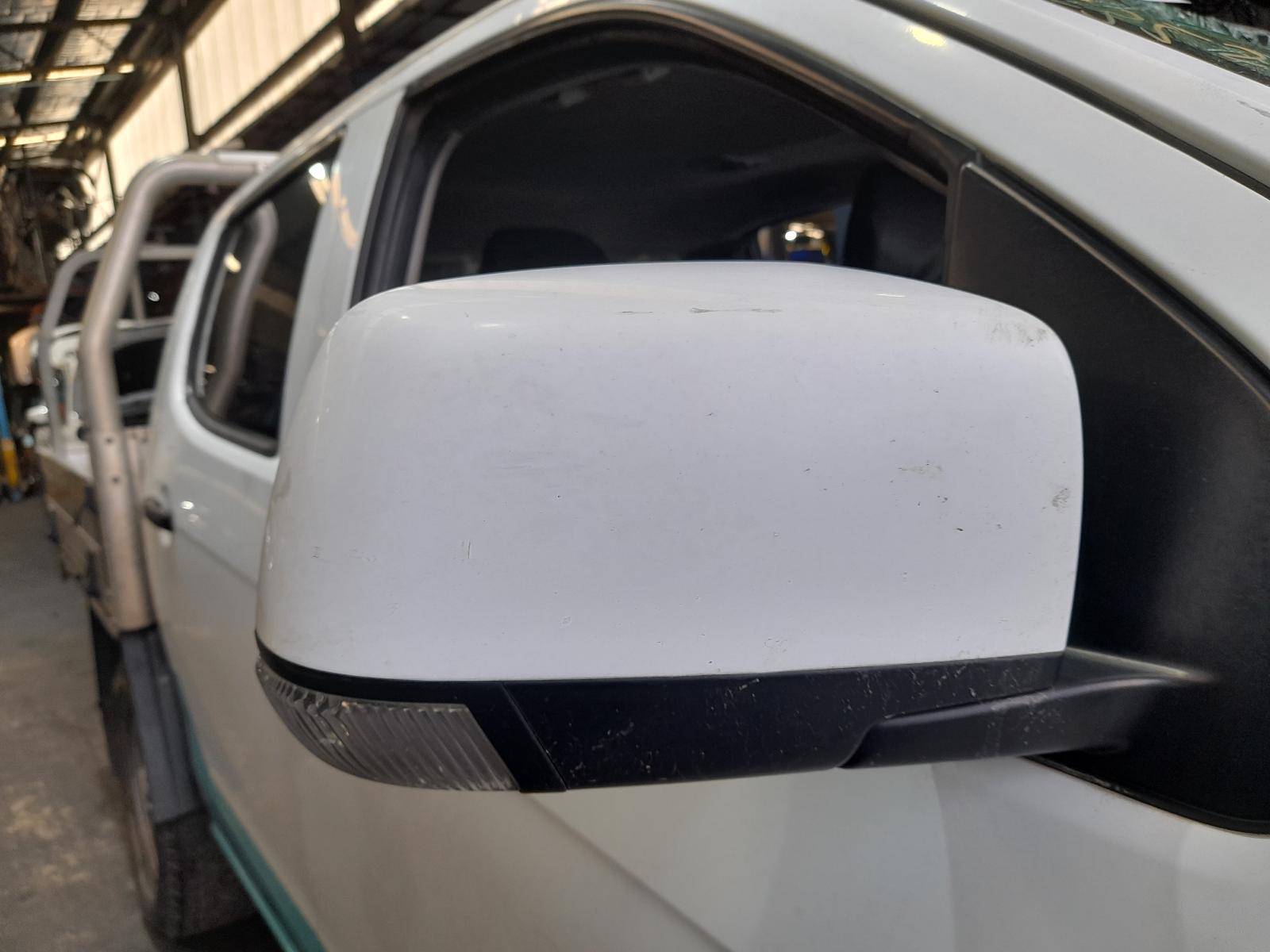 View Auto part Engine Isuzu Dmax 2014