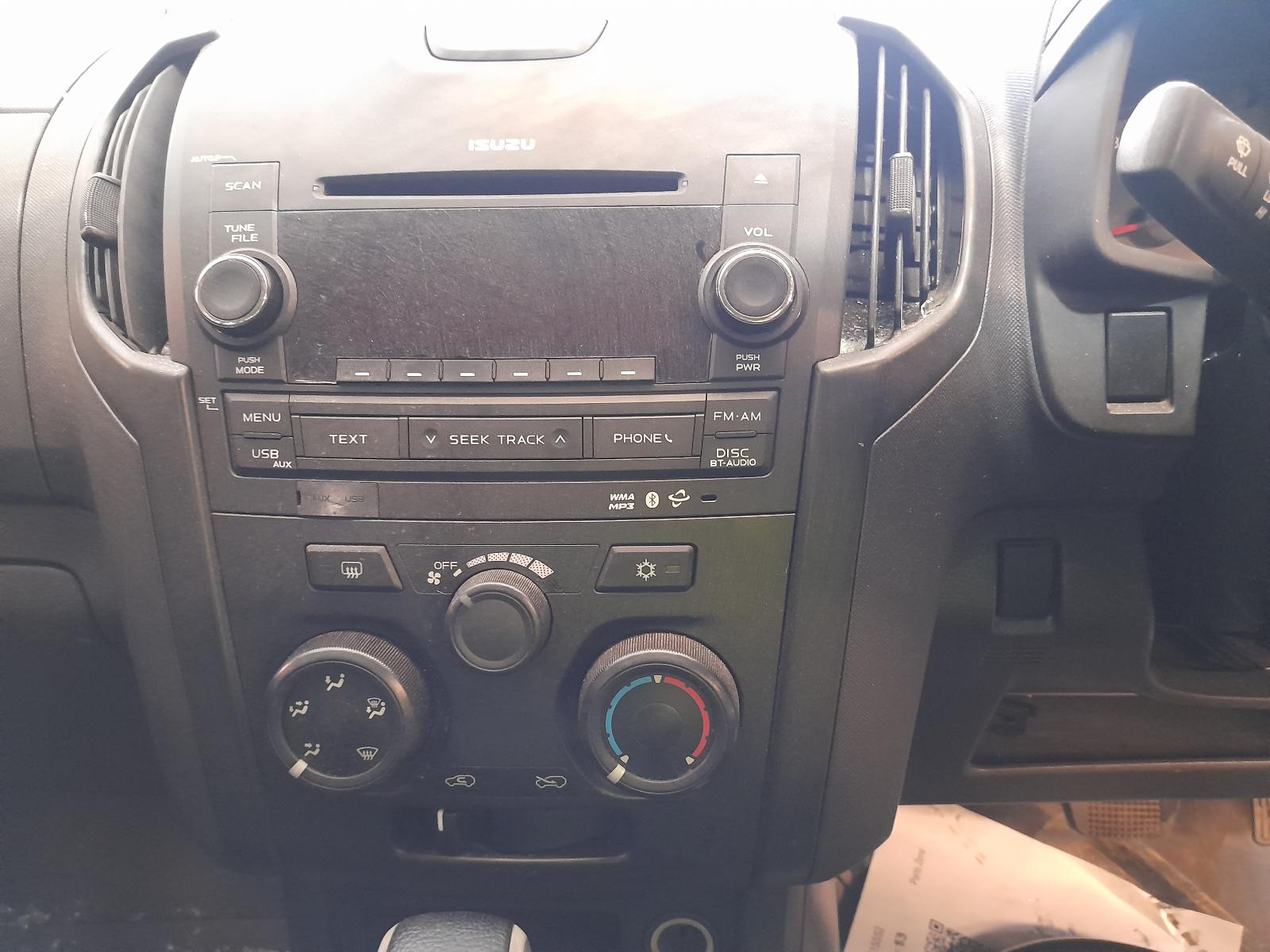 View Auto part Engine Isuzu Dmax 2014