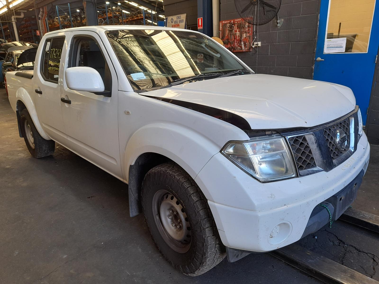 View Auto part Trans/Gearbox Nissan Navara 2013