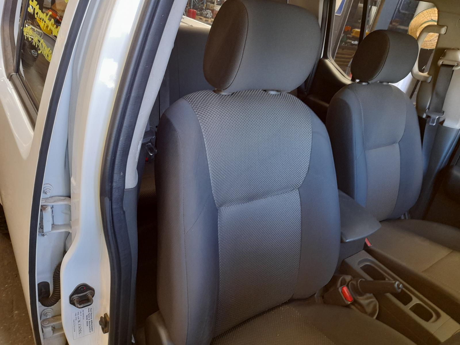 View Auto part Trans/Gearbox Nissan Navara 2013