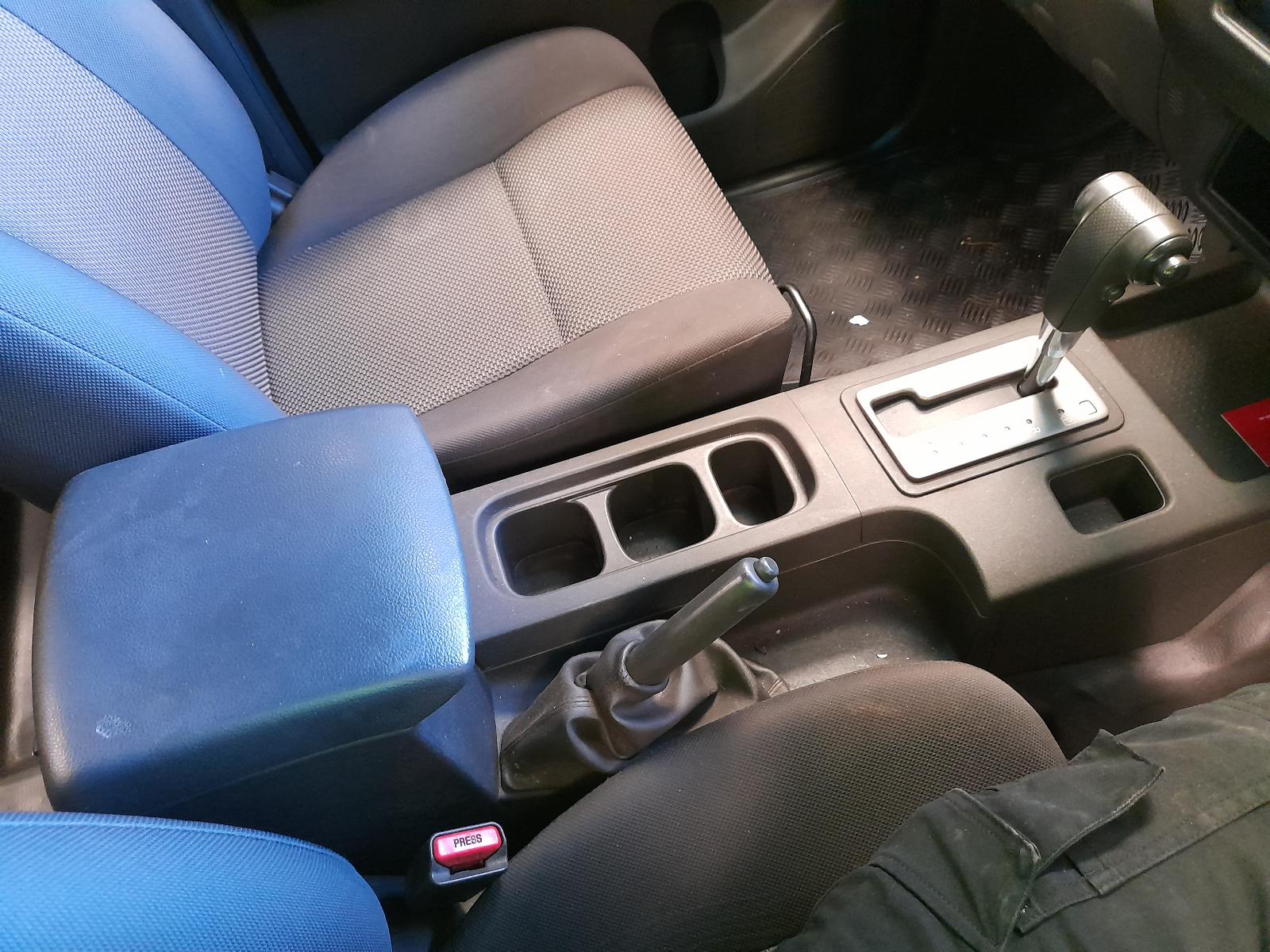 View Auto part Trans/Gearbox Nissan Navara 2013