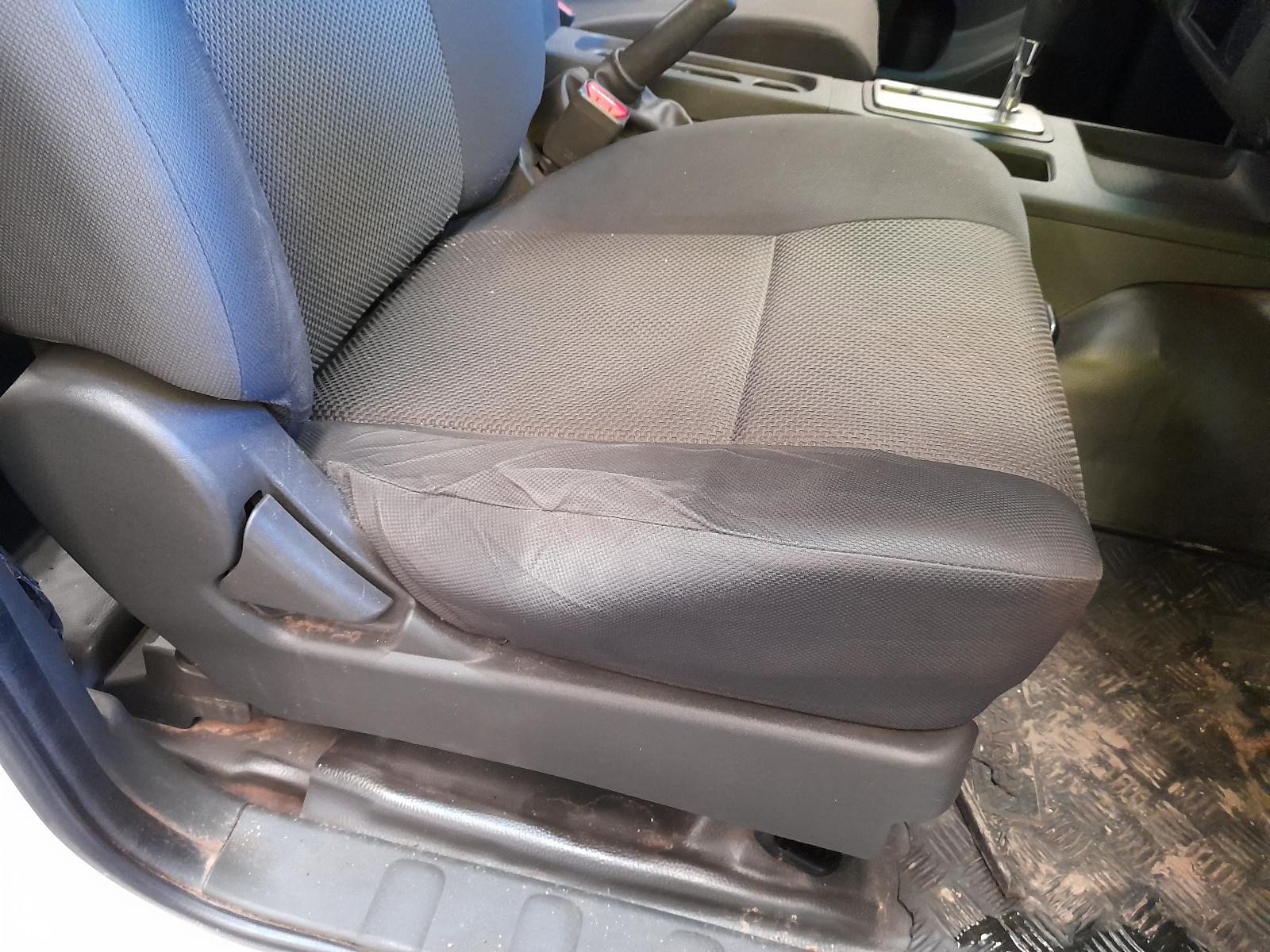 View Auto part Trans/Gearbox Nissan Navara 2013