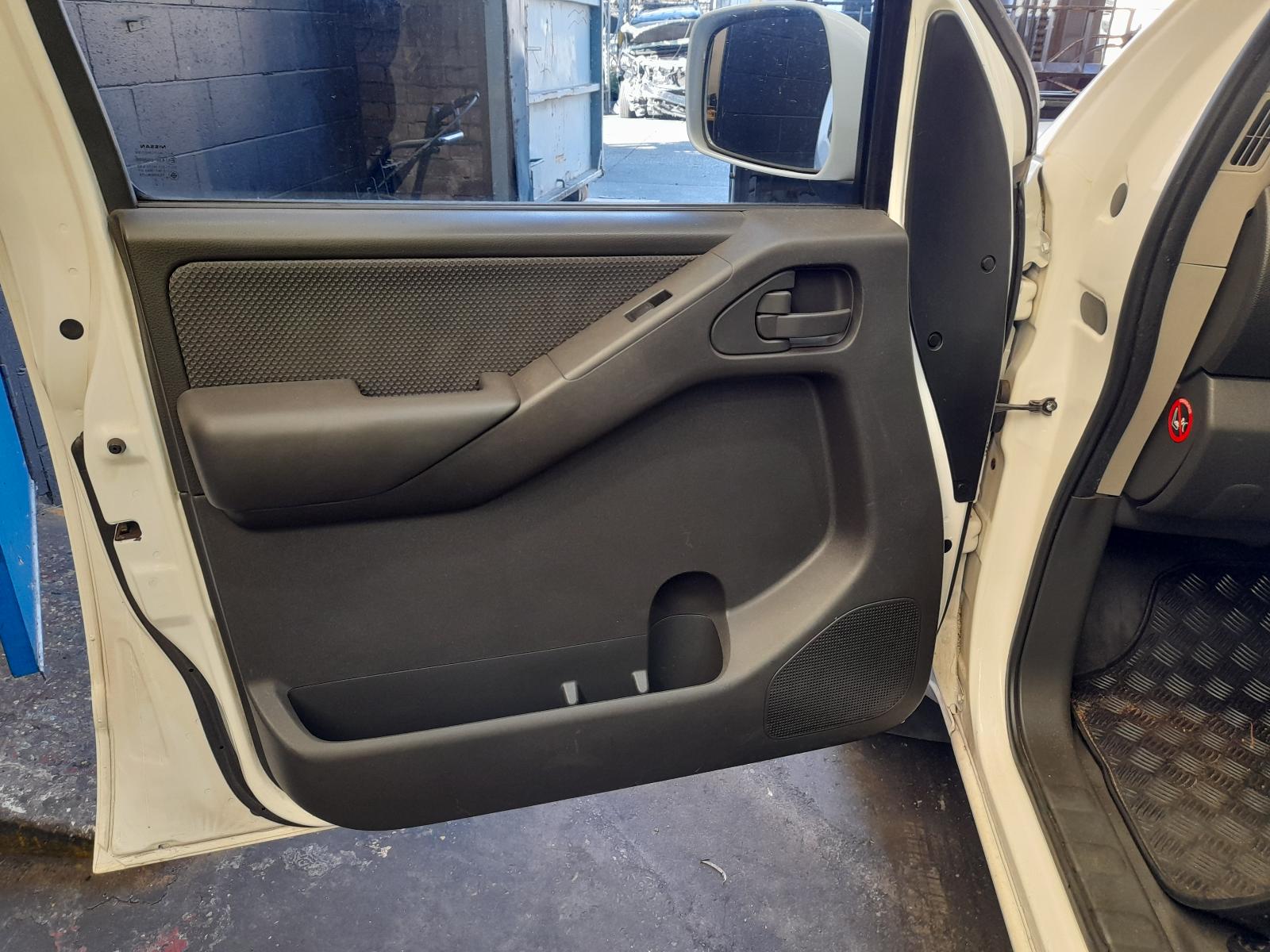 View Auto part Trans/Gearbox Nissan Navara 2013