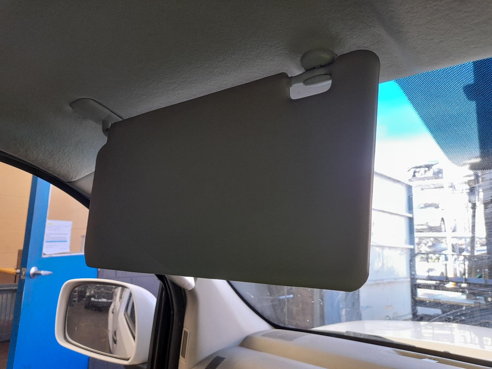 View Auto part Trans/Gearbox Nissan Navara 2013