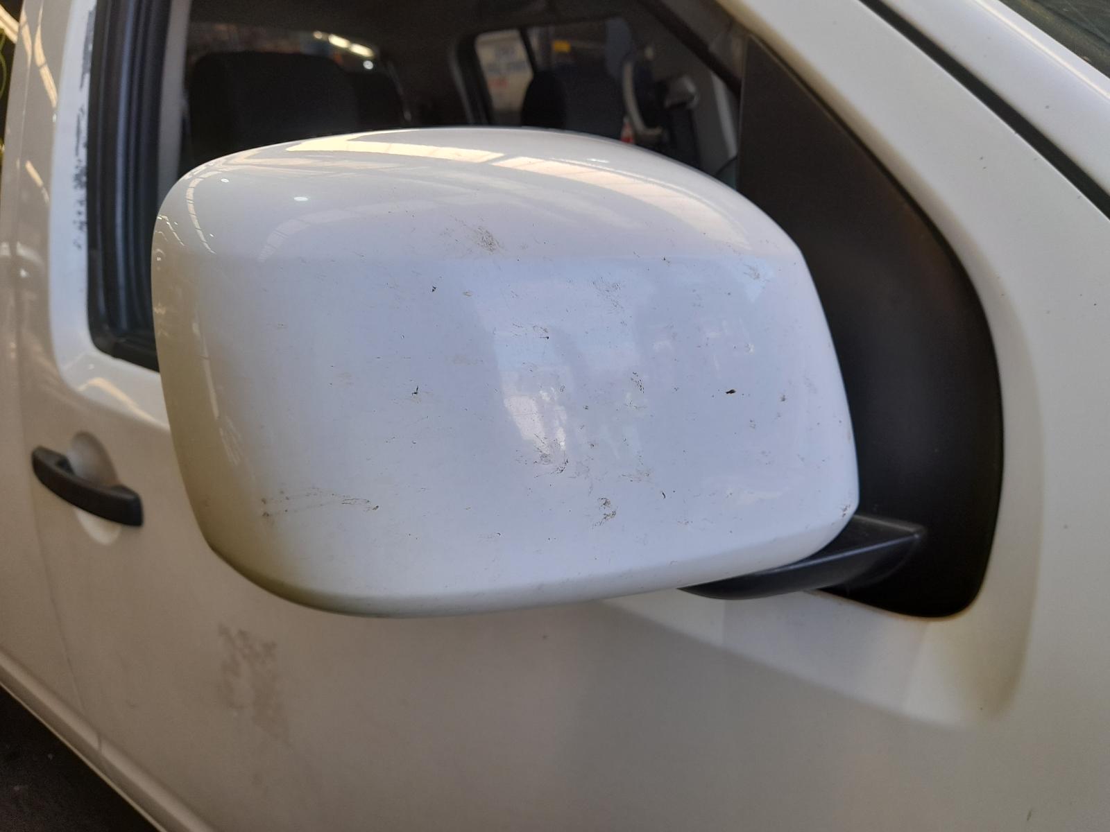 View Auto part Trans/Gearbox Nissan Navara 2013