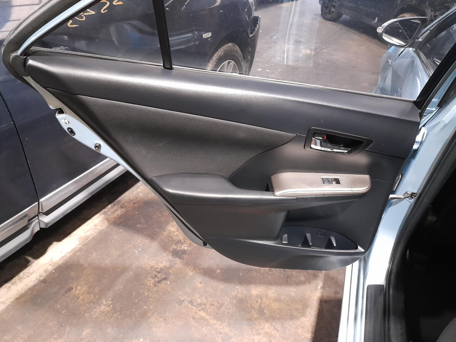 View Auto part Radiator Toyota Aurion 2013