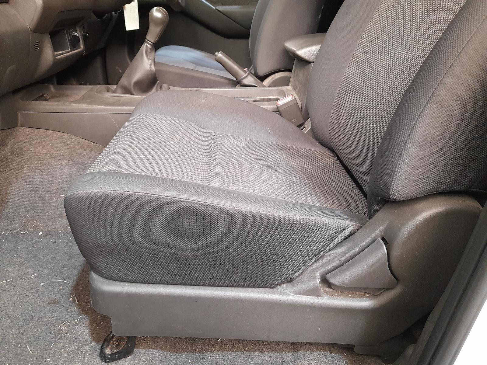 2014 Nissan Navara Radiator View Auto part Radiator Nissan Navara 2014