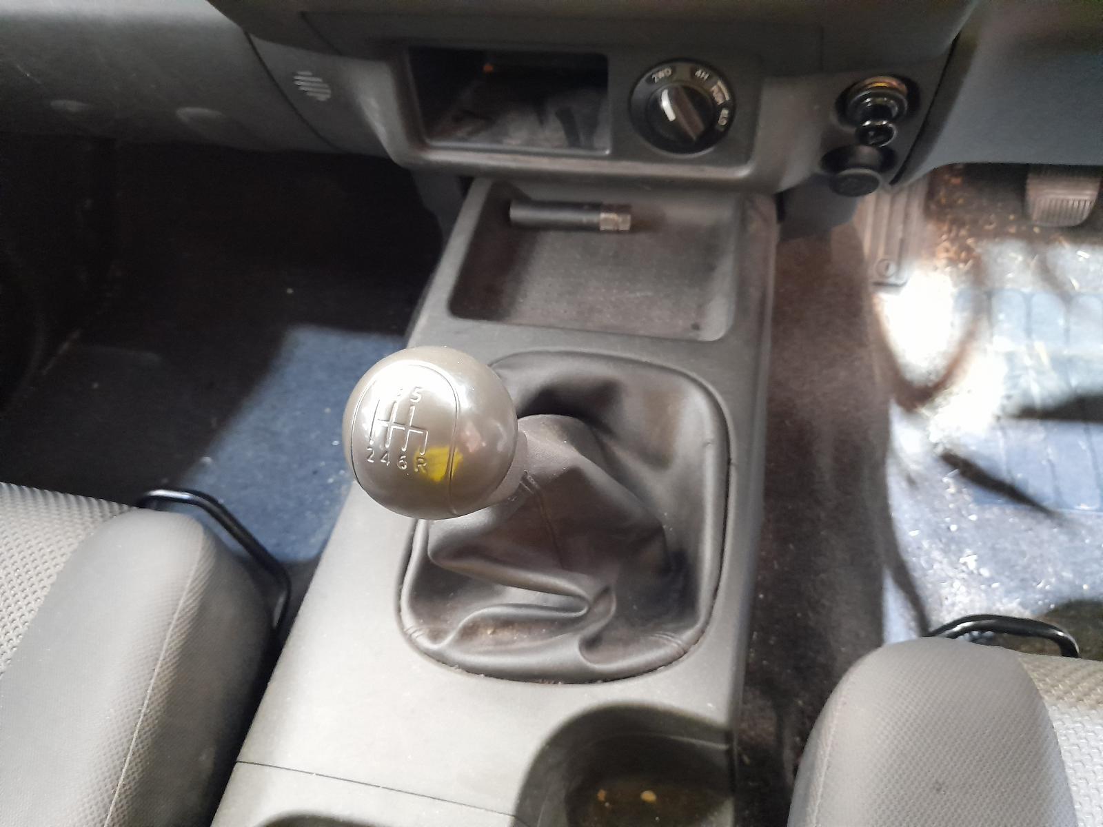 2014 Nissan Navara Radiator View Auto part Radiator Nissan Navara 2014