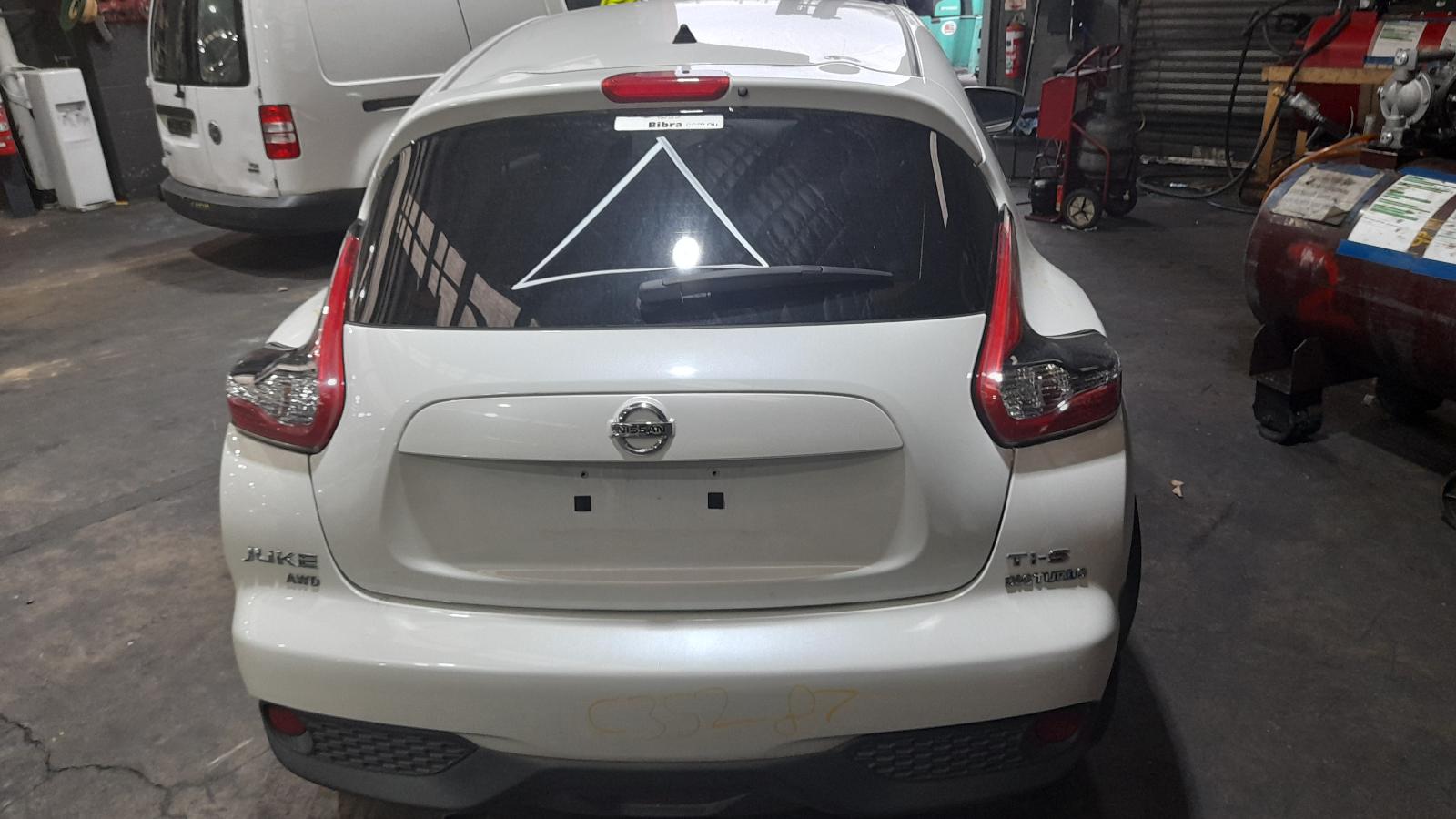 View Auto part Rear/Tailgate Glass Nissan Juke 2016