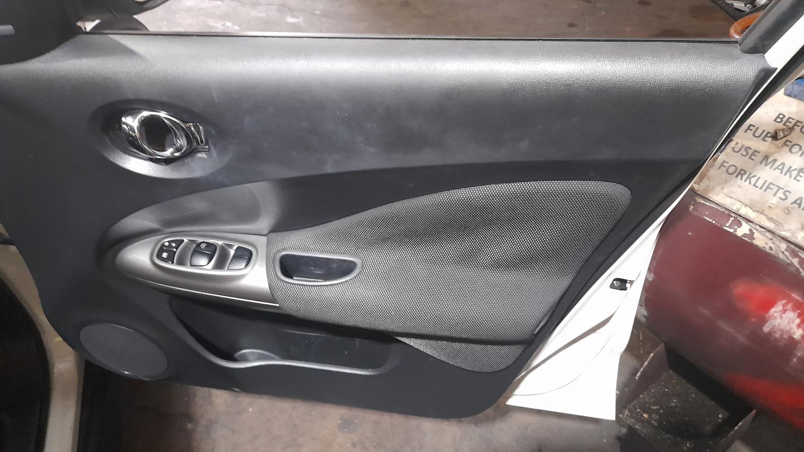 View Auto part Rear/Tailgate Glass Nissan Juke 2016