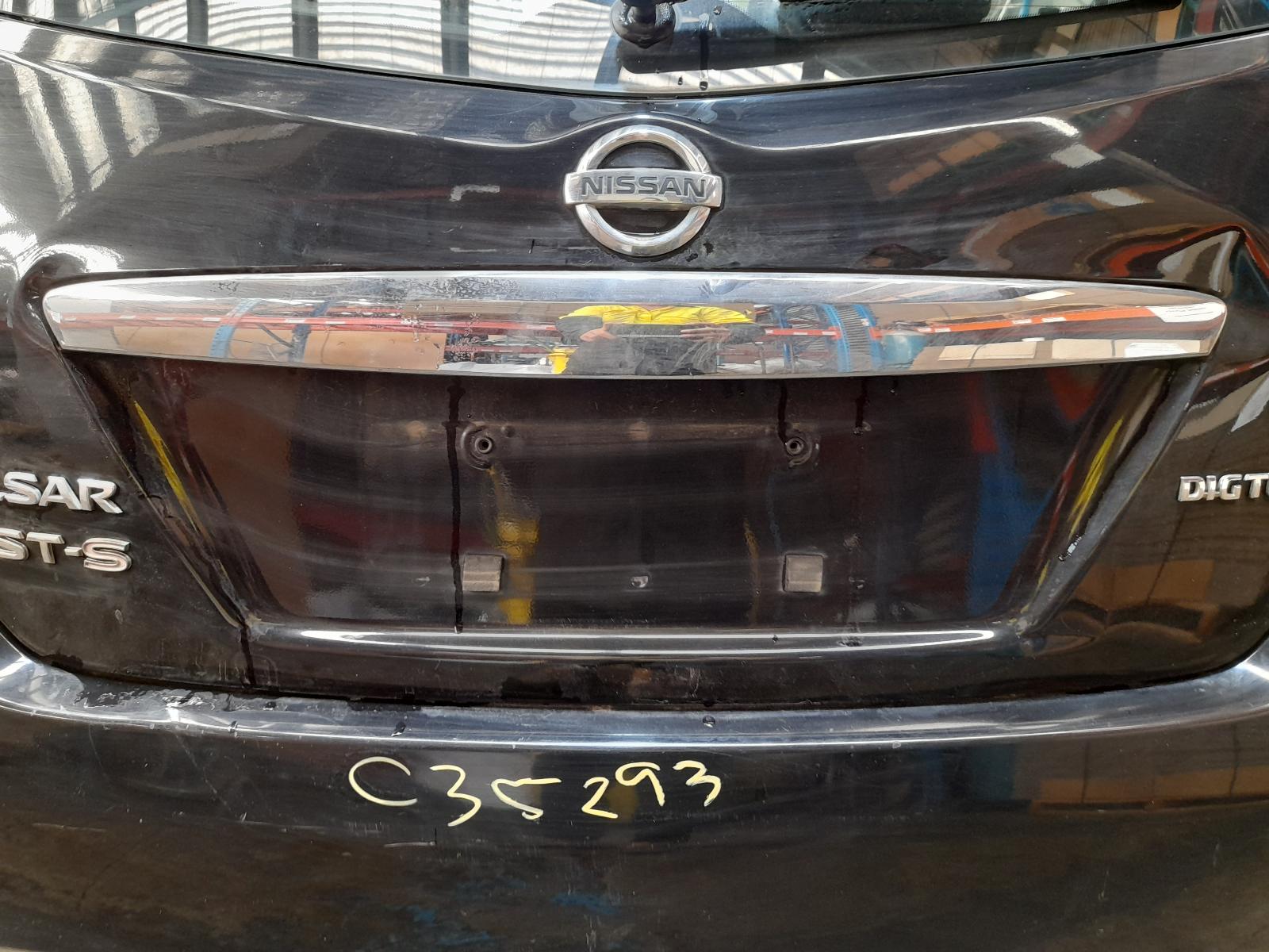 View Auto part Trans/Gearbox Nissan Pulsar 2013