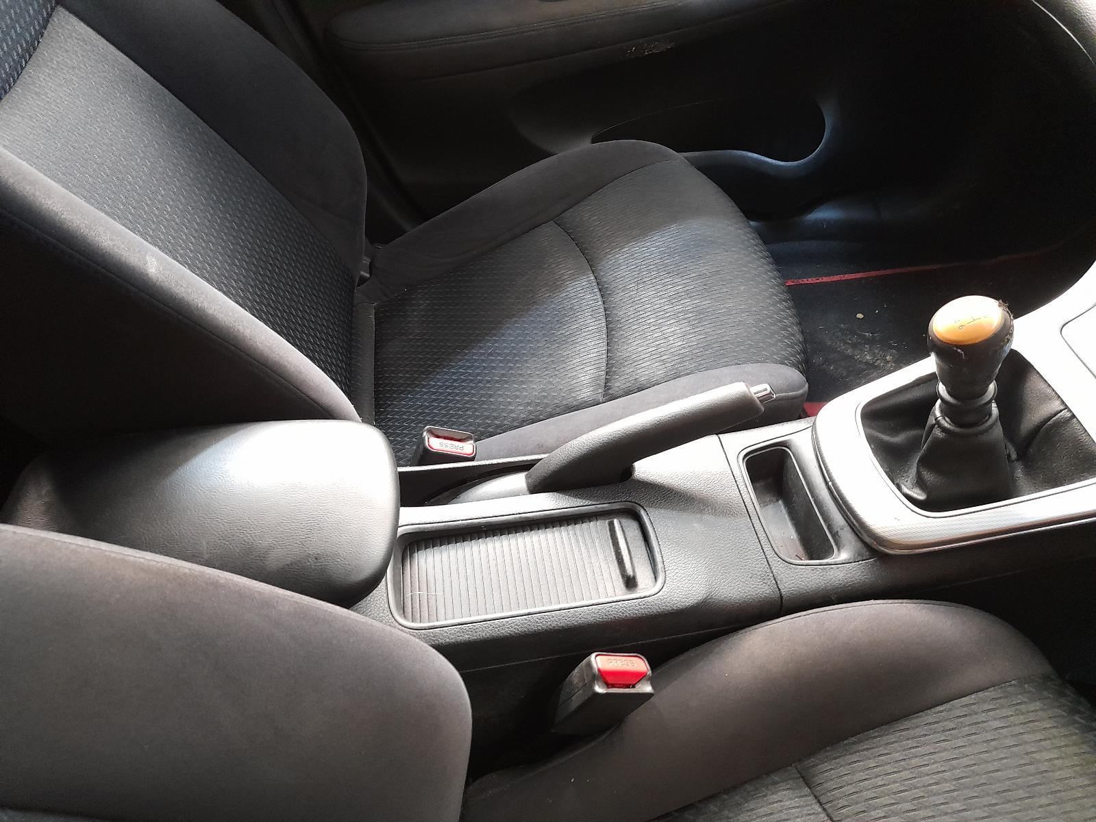 View Auto part Trans/Gearbox Nissan Pulsar 2013