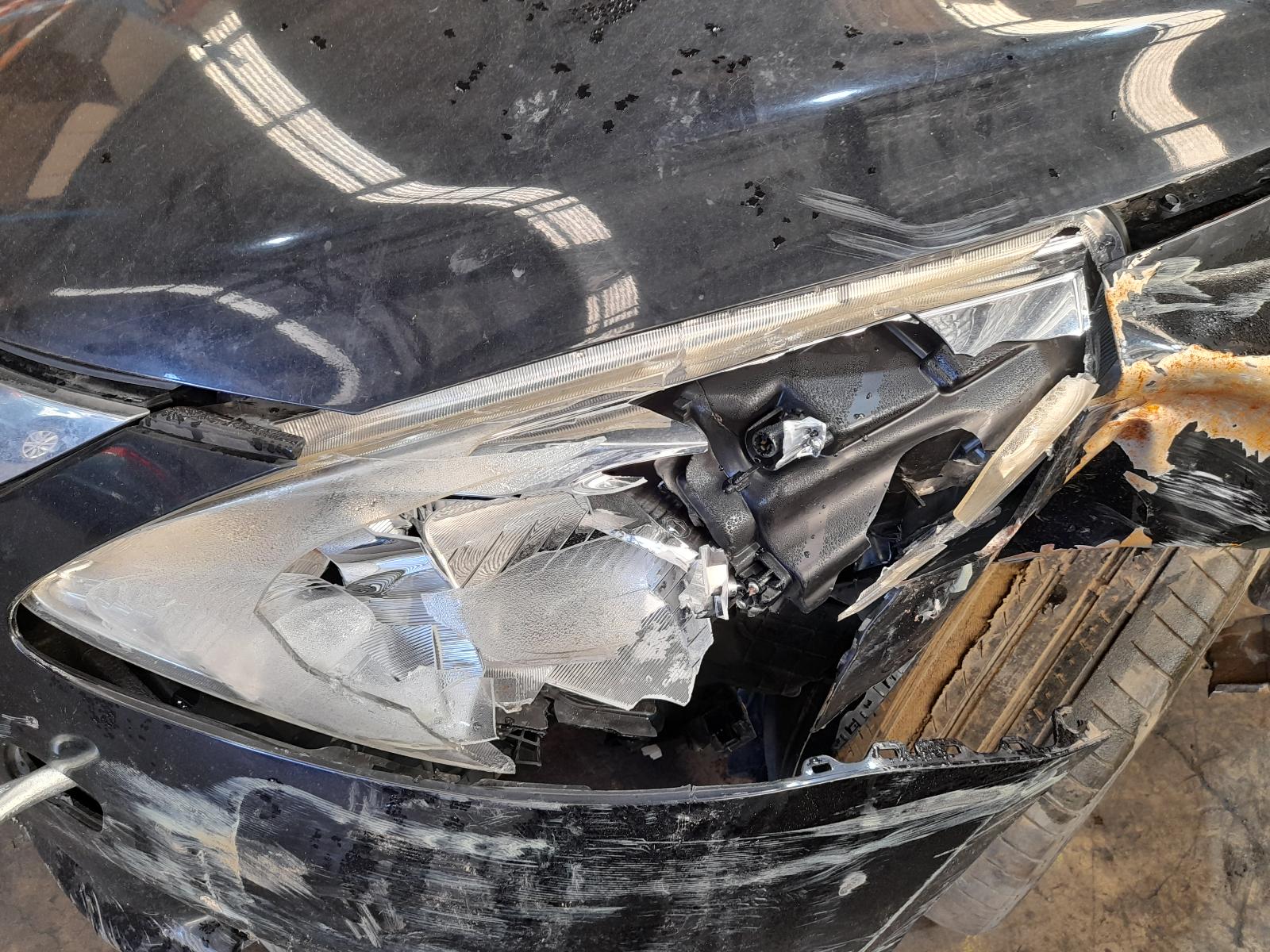 View Auto part Trans/Gearbox Nissan Pulsar 2013