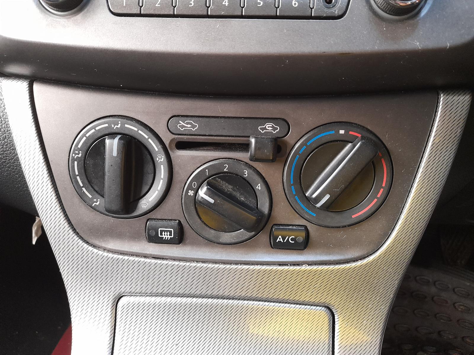View Auto part Trans/Gearbox Nissan Pulsar 2013