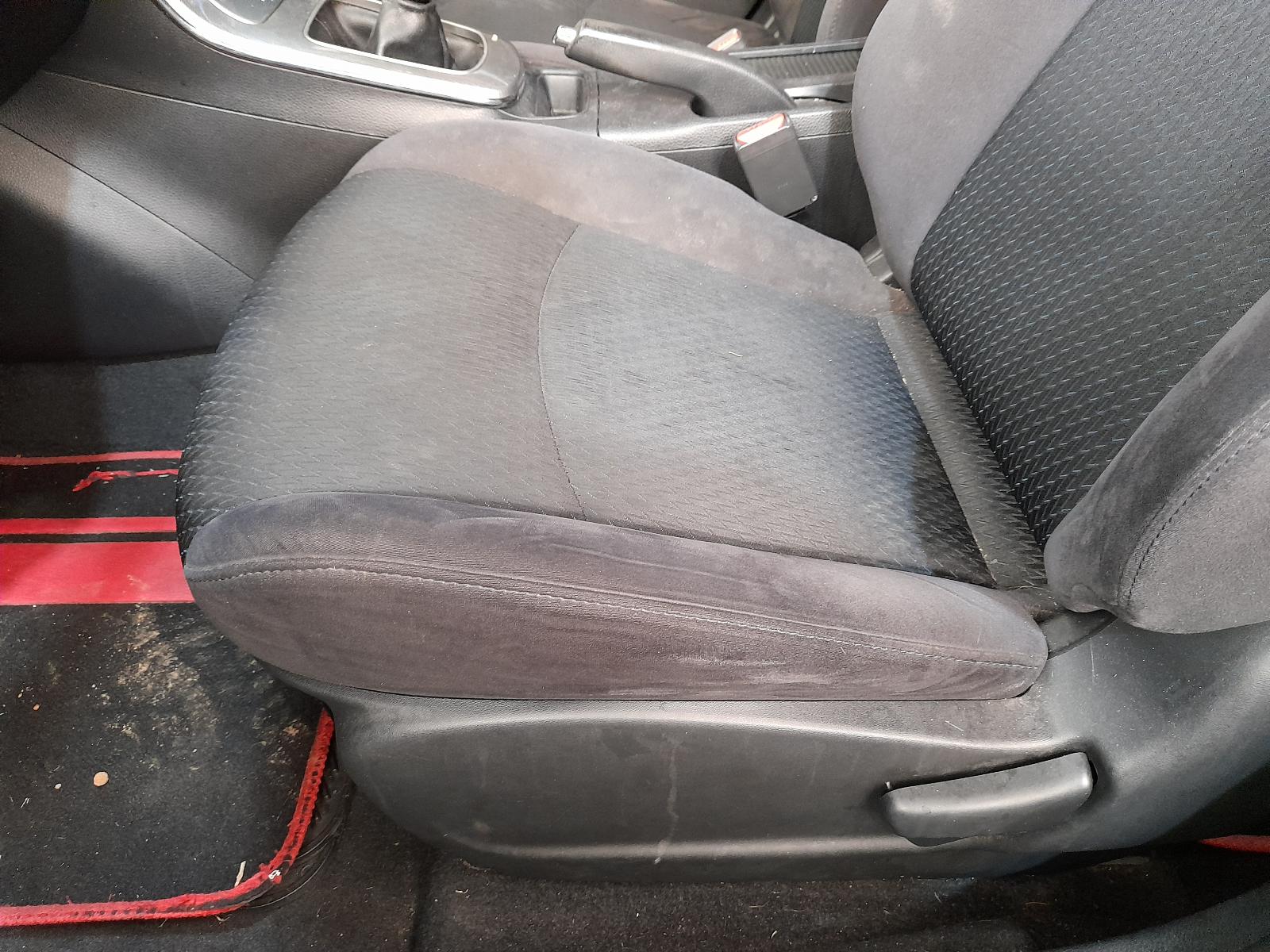 View Auto part Trans/Gearbox Nissan Pulsar 2013