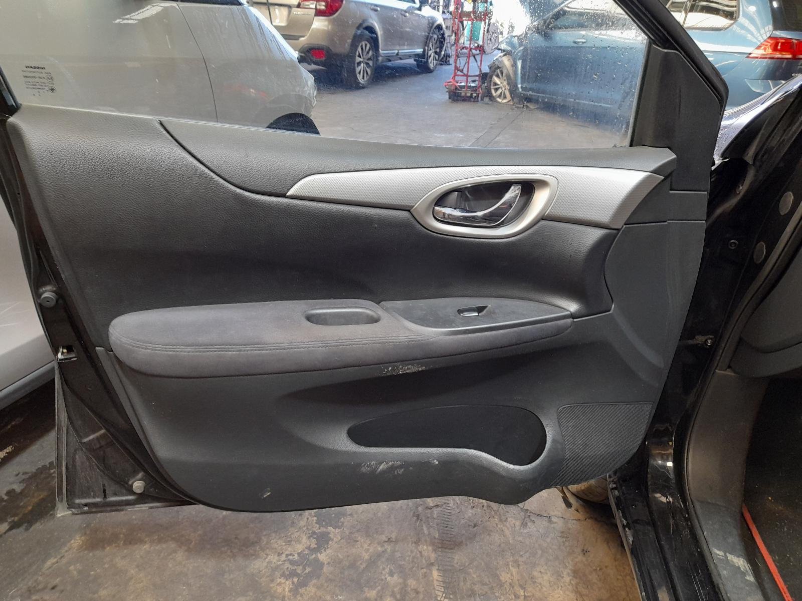 View Auto part Trans/Gearbox Nissan Pulsar 2013