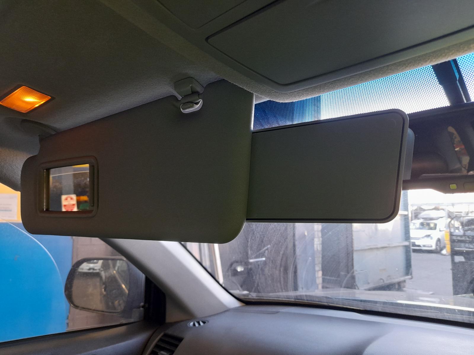 2013 Toyota Kluger Airbag Module/Sensor View Auto part Airbag Module/Sensor Toyota Kluger 2013